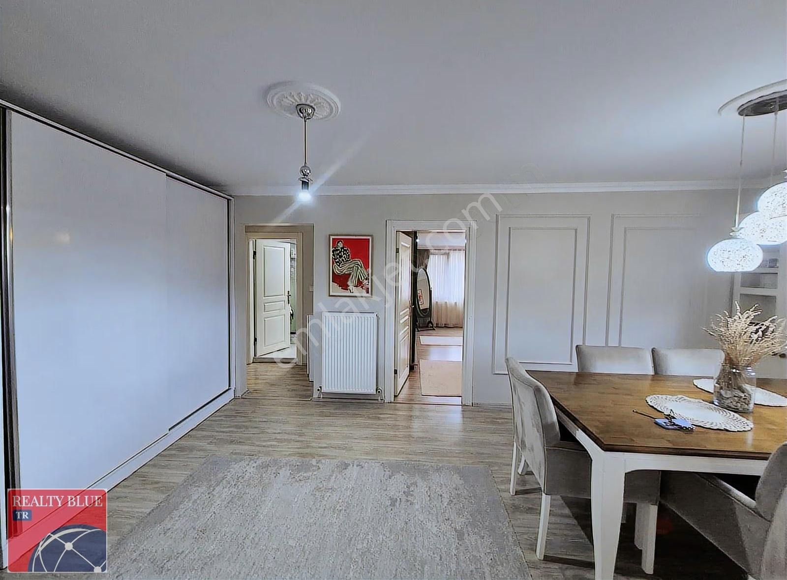 Tarabya_3 Katlı Satılık_müstakil Ev (7+3)/metro+sahil - Görsel 31