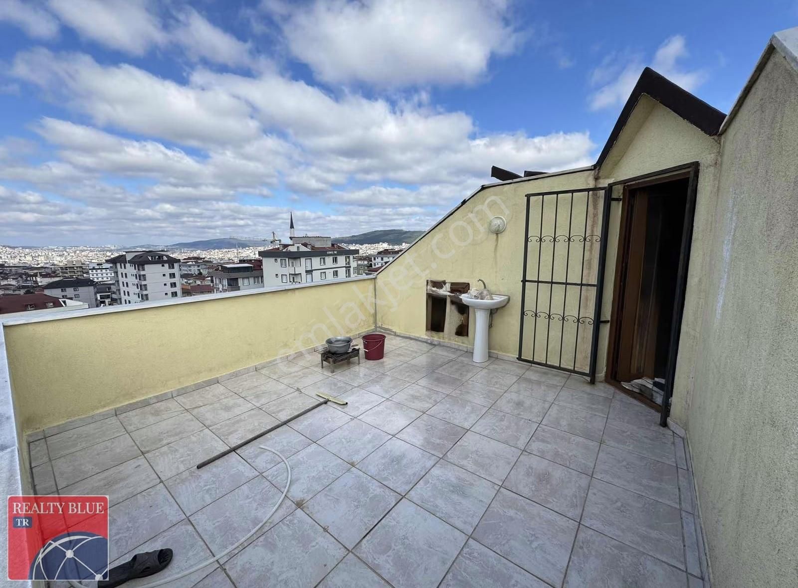 Sultanbeyli Merkezi Konumda Kiralık 4+1 Üst Dubleks Daire - Görsel 9