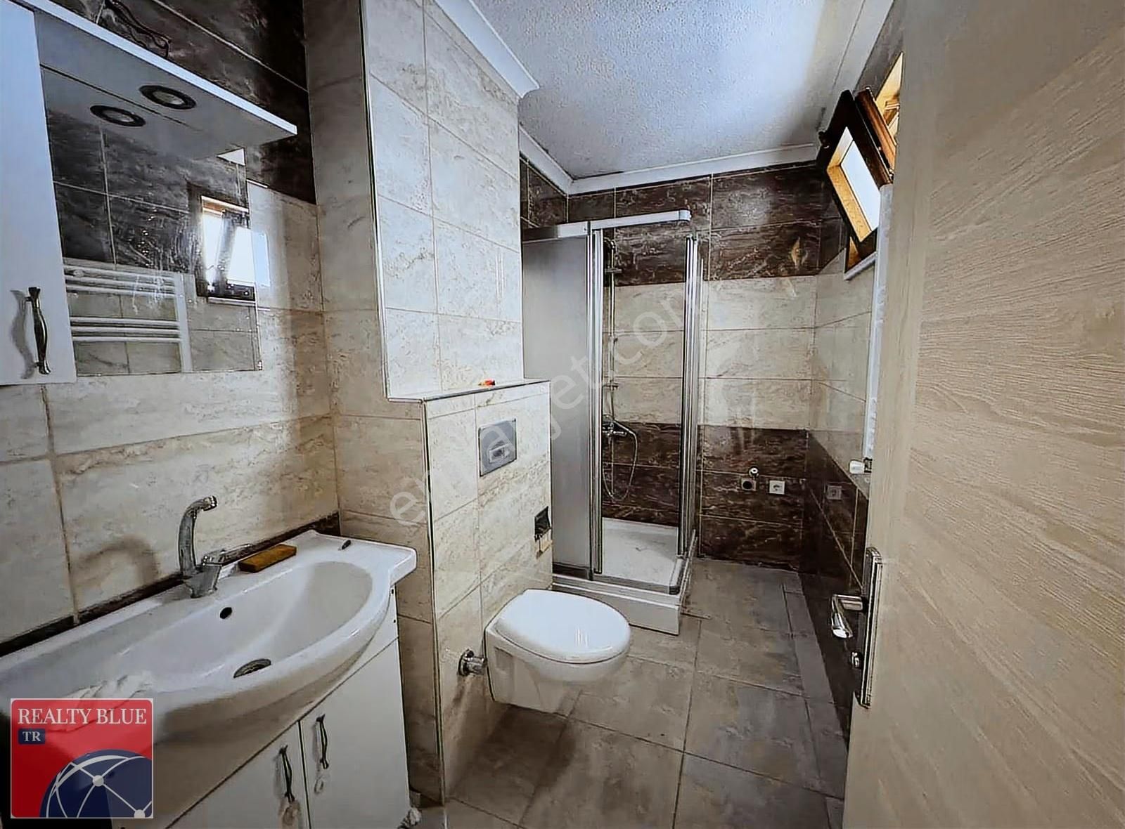 Sultanbeyli Merkezi Konumda Kiralık 4+1 Üst Dubleks Daire - Görsel 6