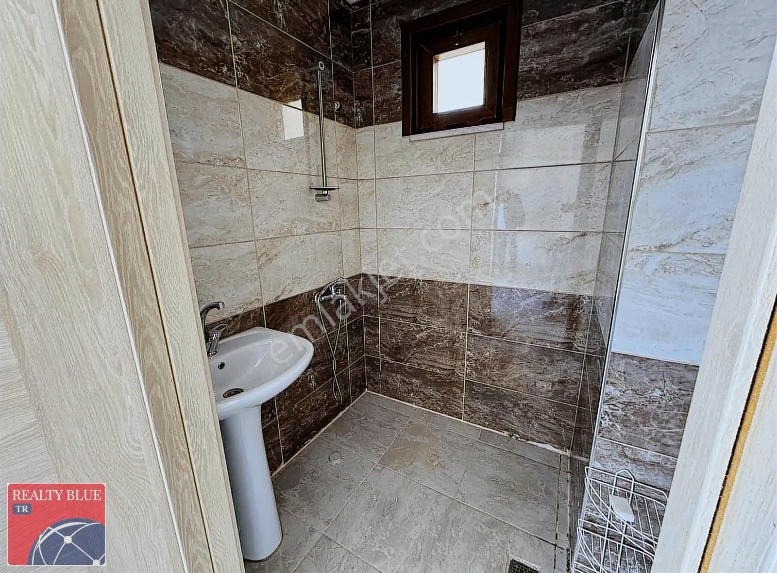Sultanbeyli Merkezi Konumda Kiralık 4+1 Üst Dubleks Daire - Görsel 18