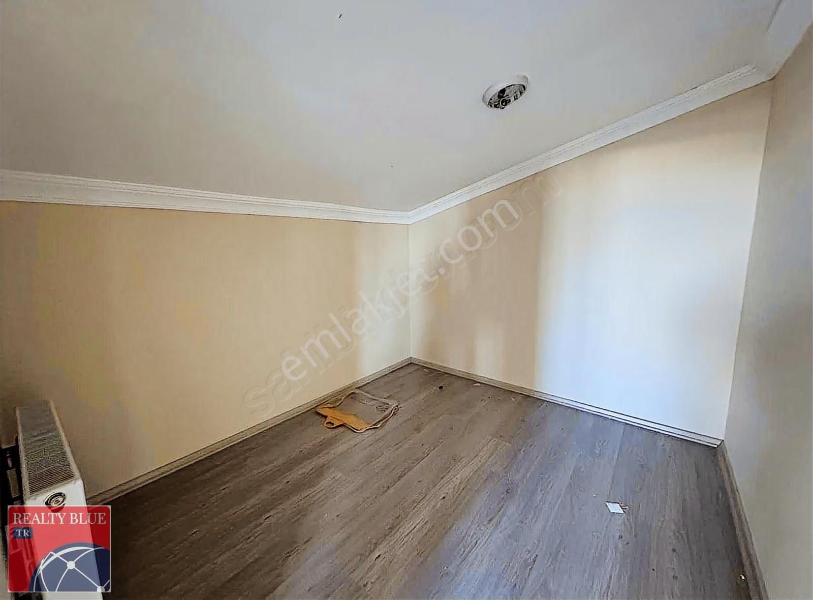 Sultanbeyli Merkezi Konumda Kiralık 4+1 Üst Dubleks Daire - Görsel 17