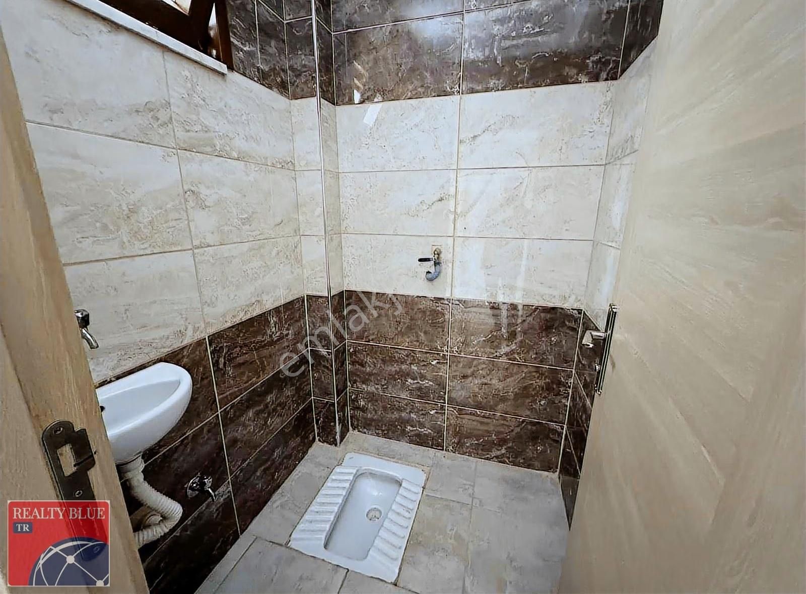 Sultanbeyli Merkezi Konumda Kiralık 4+1 Üst Dubleks Daire - Görsel 13