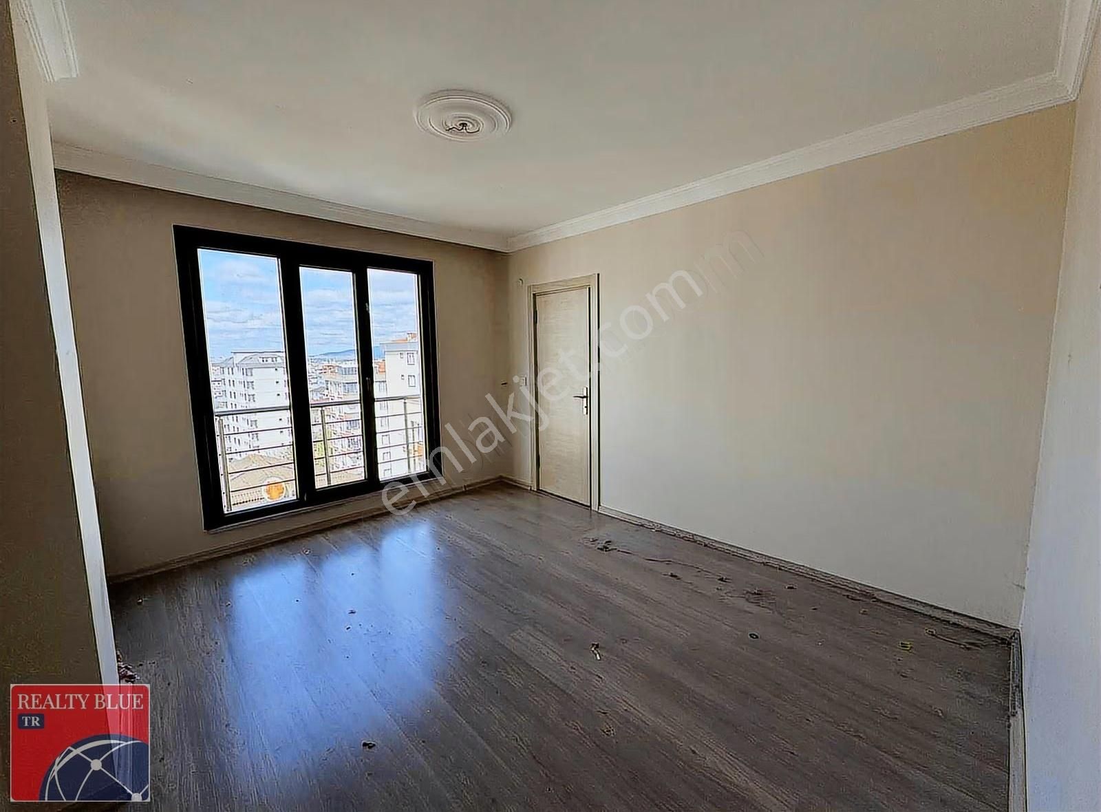 Sultanbeyli Merkezi Konumda Kiralık 4+1 Üst Dubleks Daire - Görsel 3