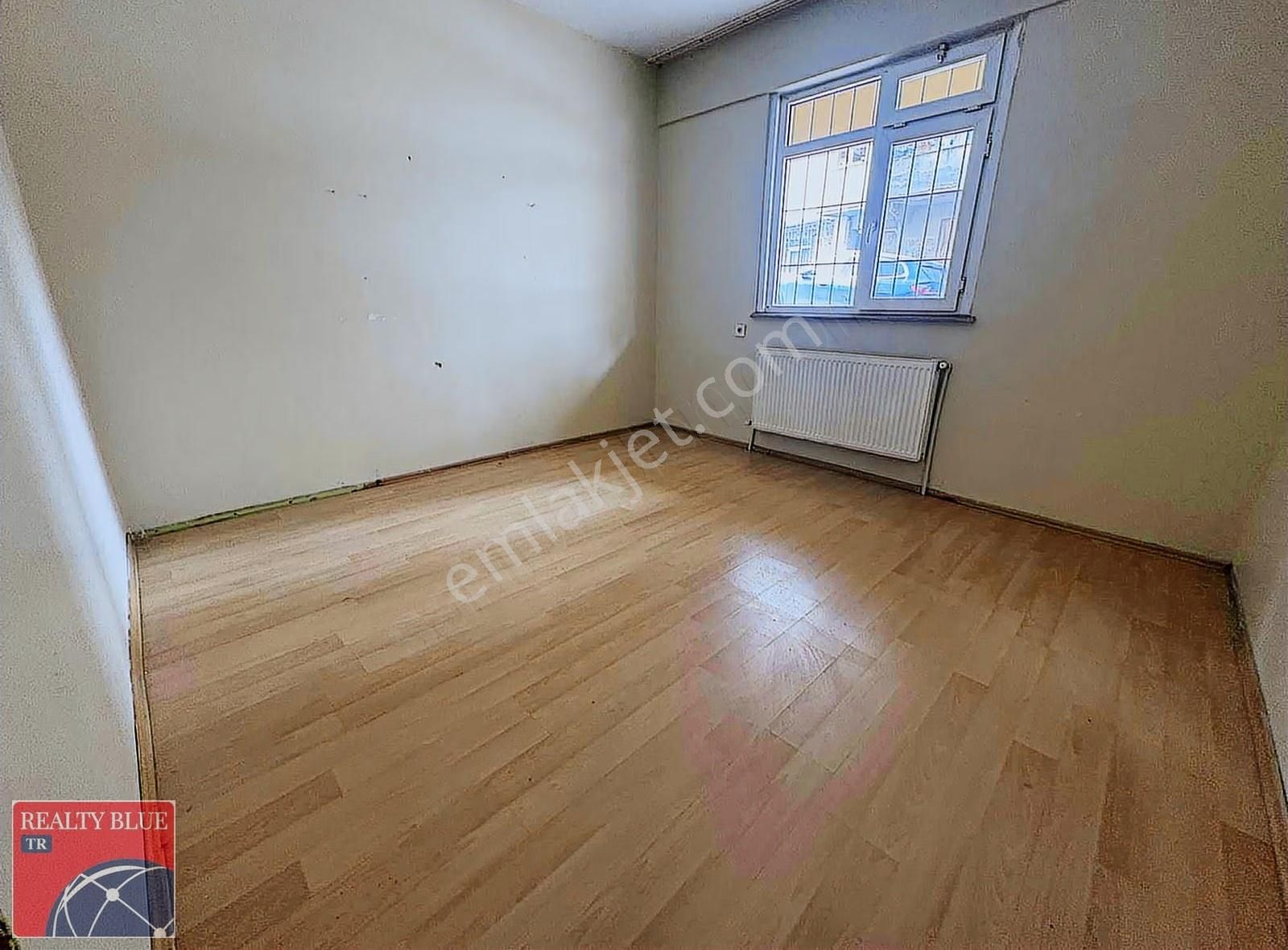 Sultanbeyli'de Atlas Parka Yakın Geniş 2+1