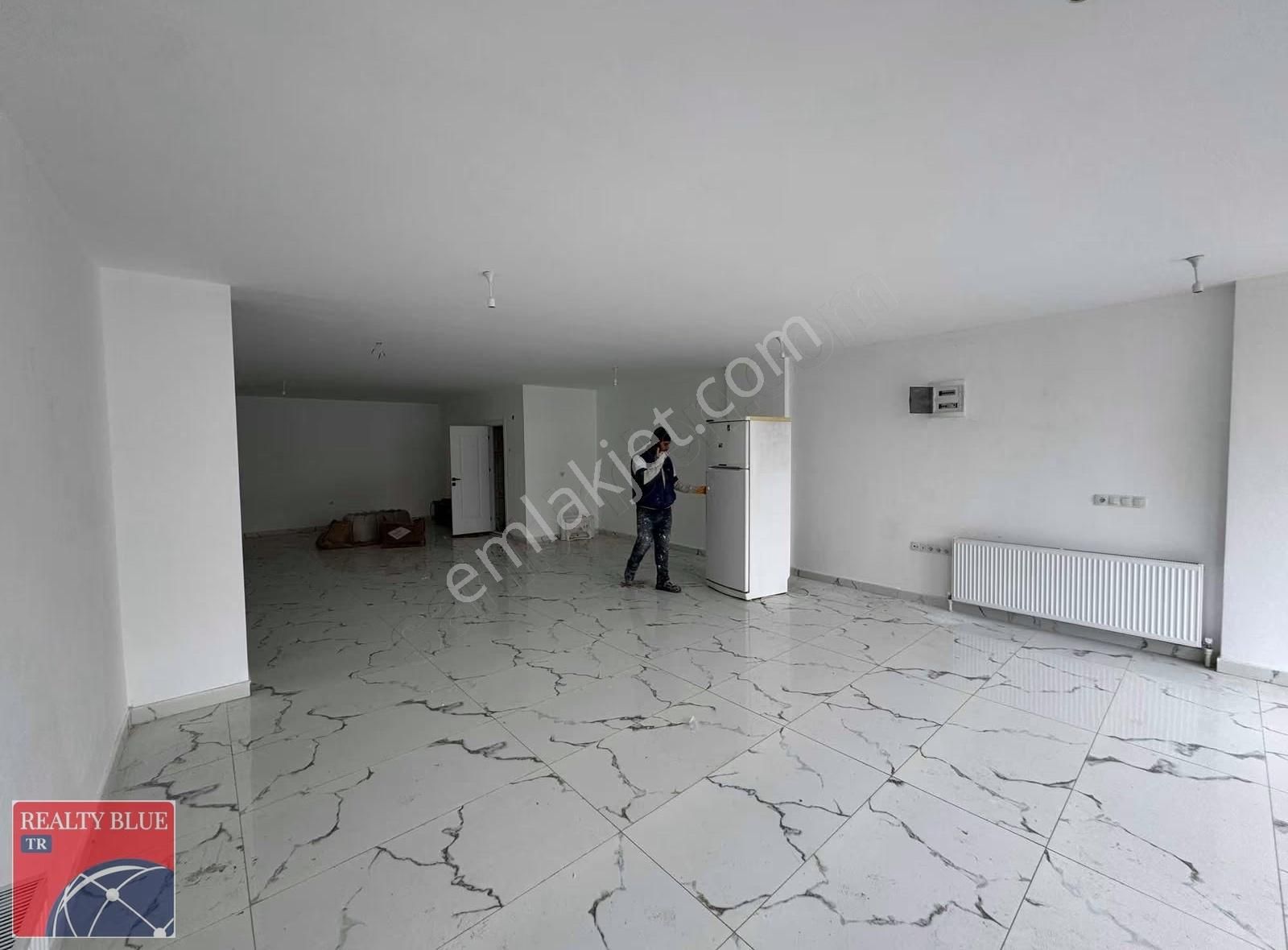 Sultanbeyli'de Cadde Üzeri Kiralık Dükkan 260m²kapalı +150m²açık - Görsel 10