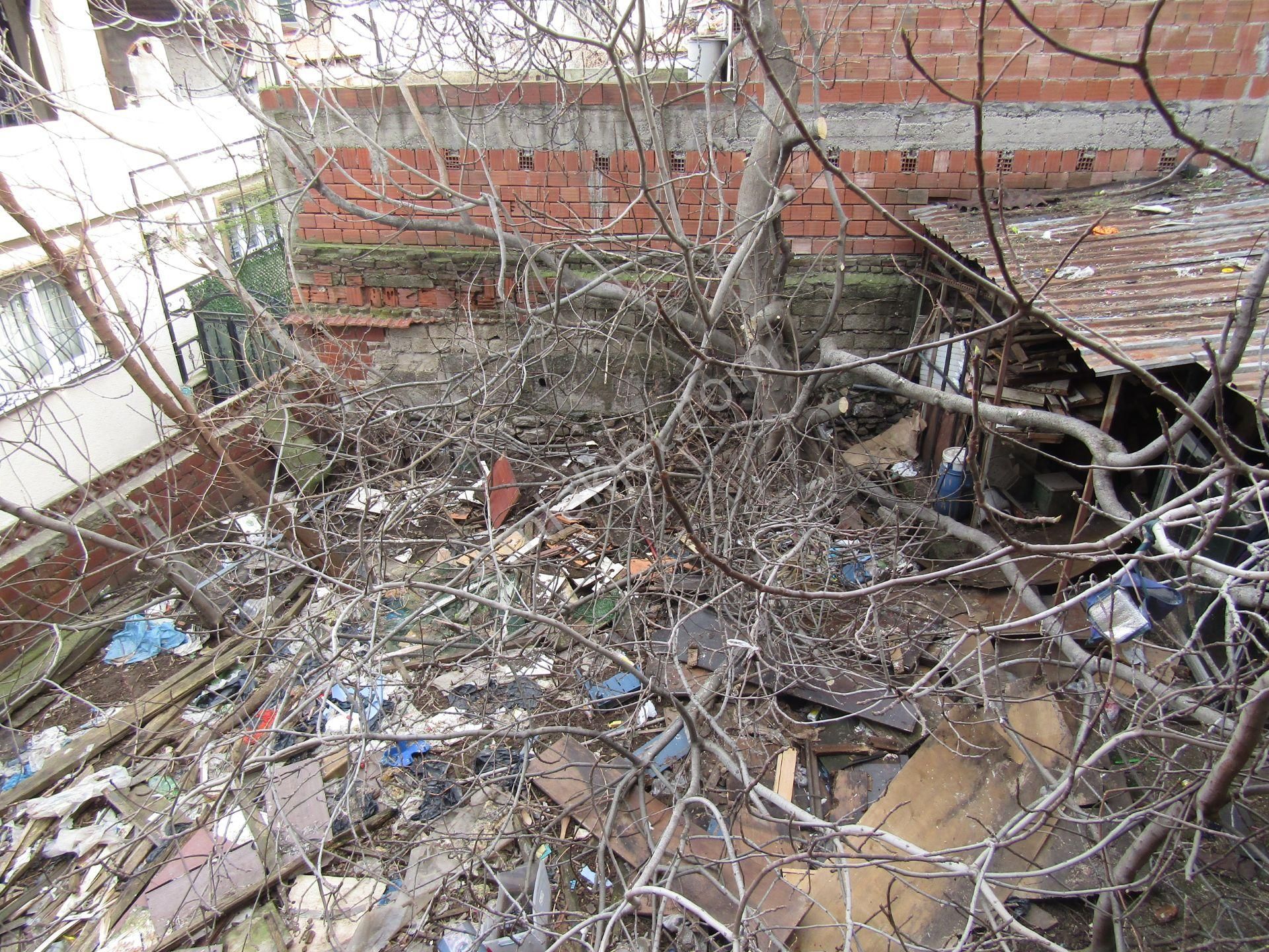 Yıldırımsıracevizler Mh. 200m2(100m2bahçe+100m2bina) 3katlı Binasatılık 6.350.000tl - Görsel 7