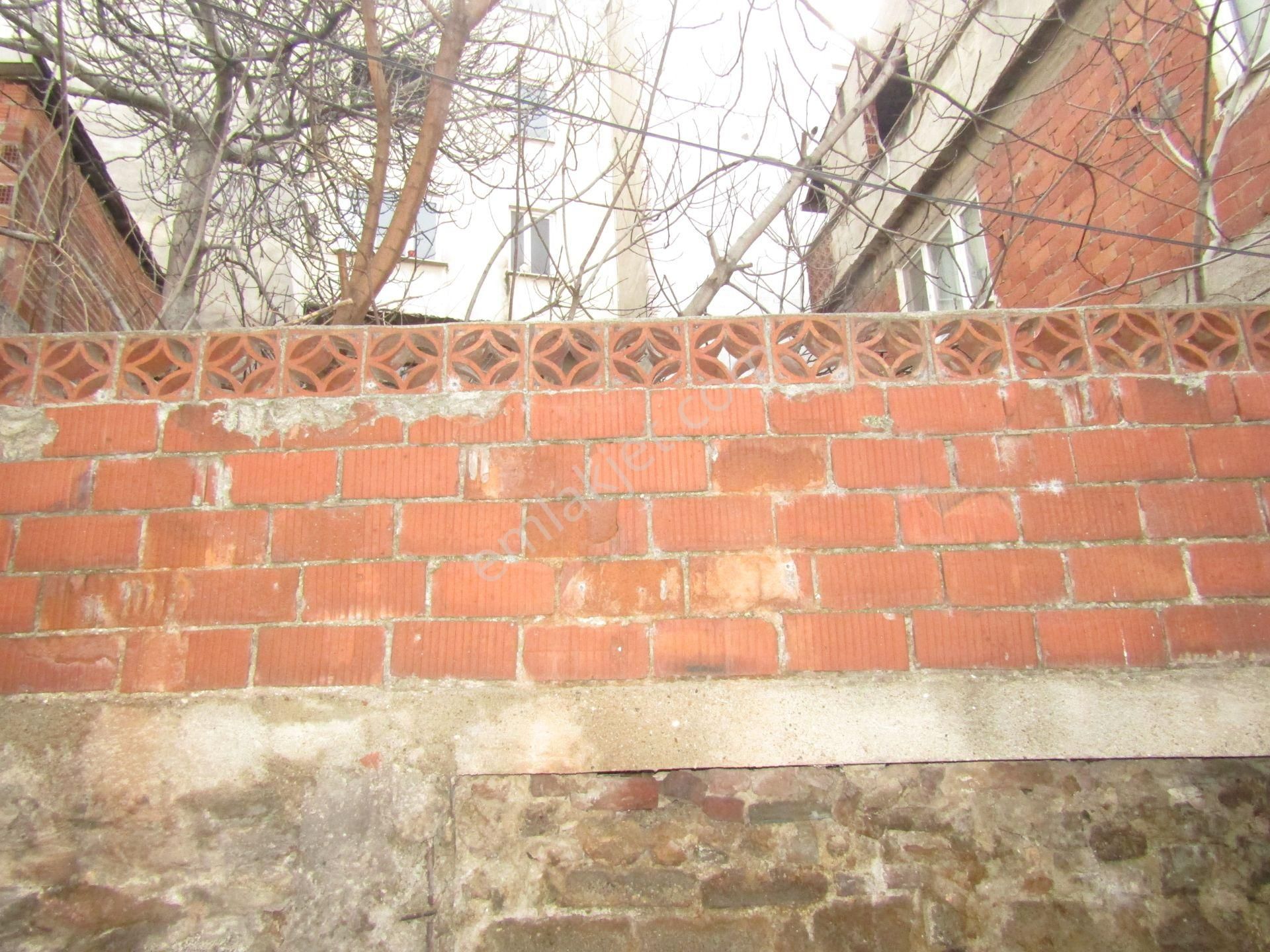 Yıldırımsıracevizler Mh. 200m2(100m2bahçe+100m2bina) 3katlı Binasatılık 6.350.000tl - Görsel 5