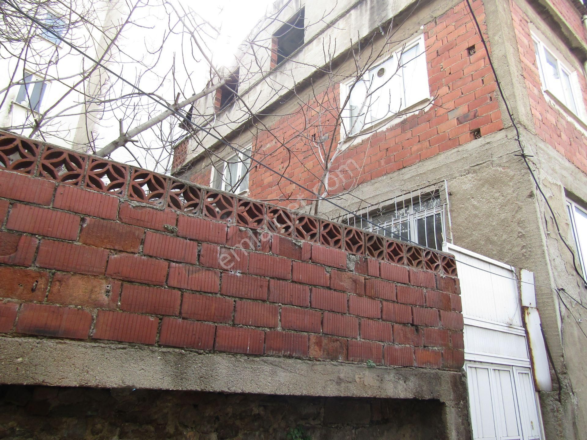 Yıldırımsıracevizler Mh. 200m2(100m2bahçe+100m2bina) 3katlı Binasatılık 6.350.000tl - Görsel 4