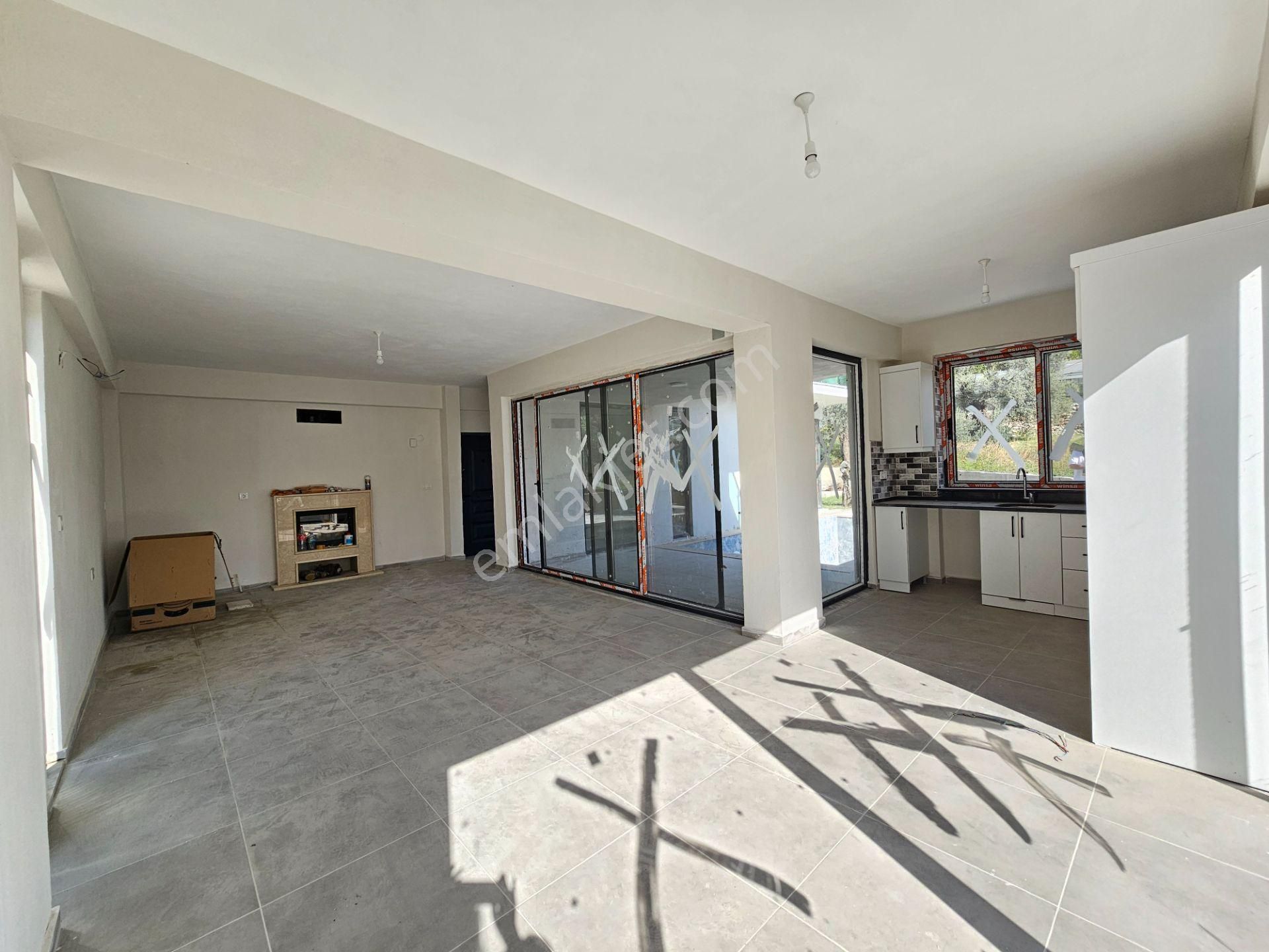 Goldhouse Dan Satılık Yakacıkta Doğayla İç İçe Müstakil Havuzlu Villa - Görsel 2
