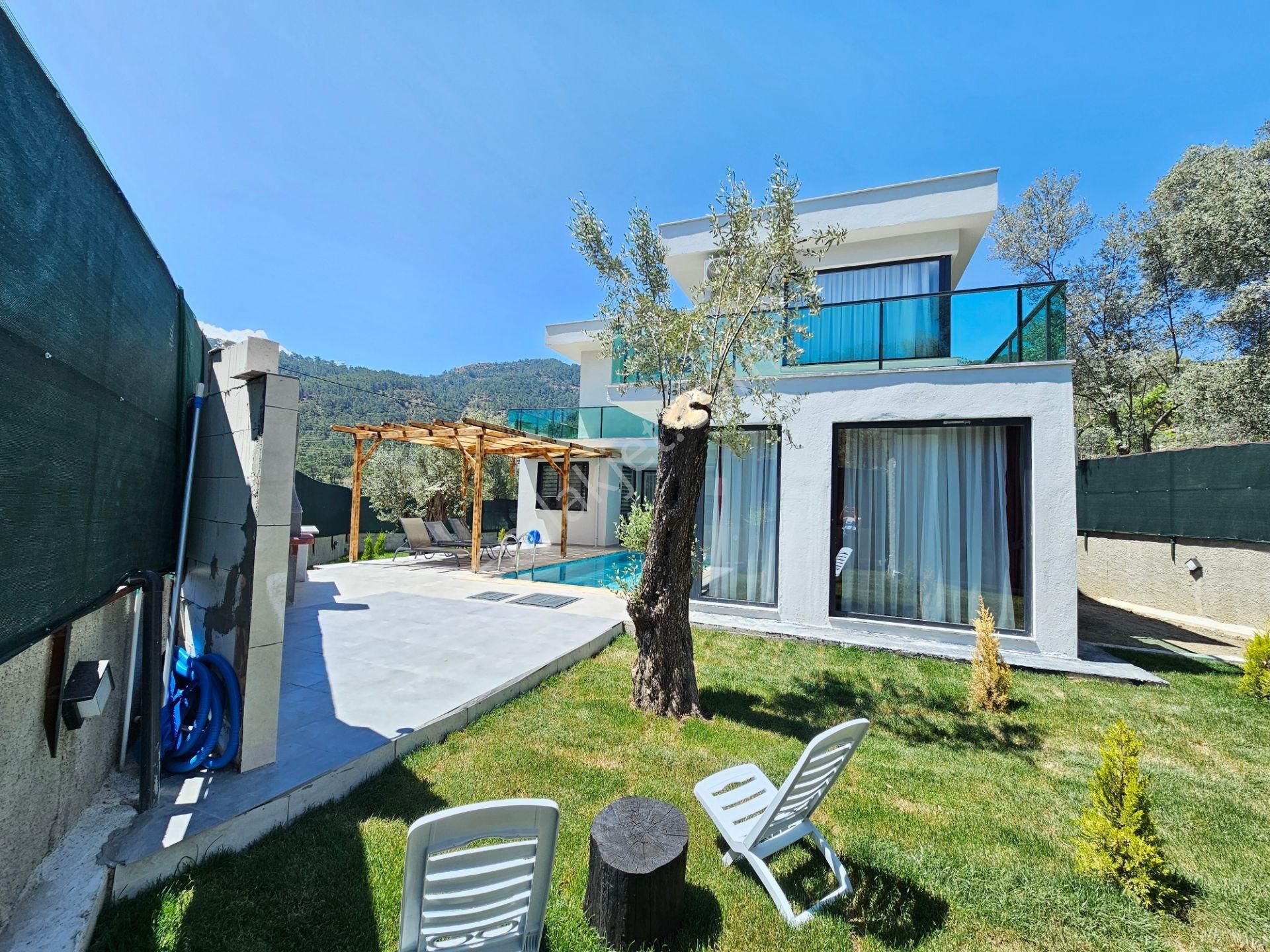 Goldhouse Dan Satılık Yakacıkta Doğayla İç İçe Müstakil Havuzlu Villa - Görsel 21