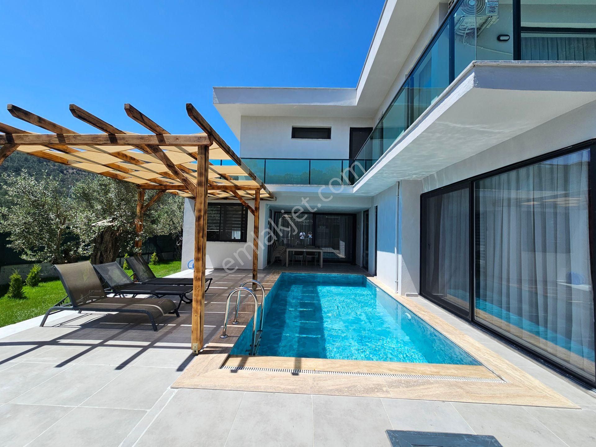 Goldhouse Dan Satılık Yakacıkta Doğayla İç İçe Müstakil Havuzlu Villa - Görsel 9