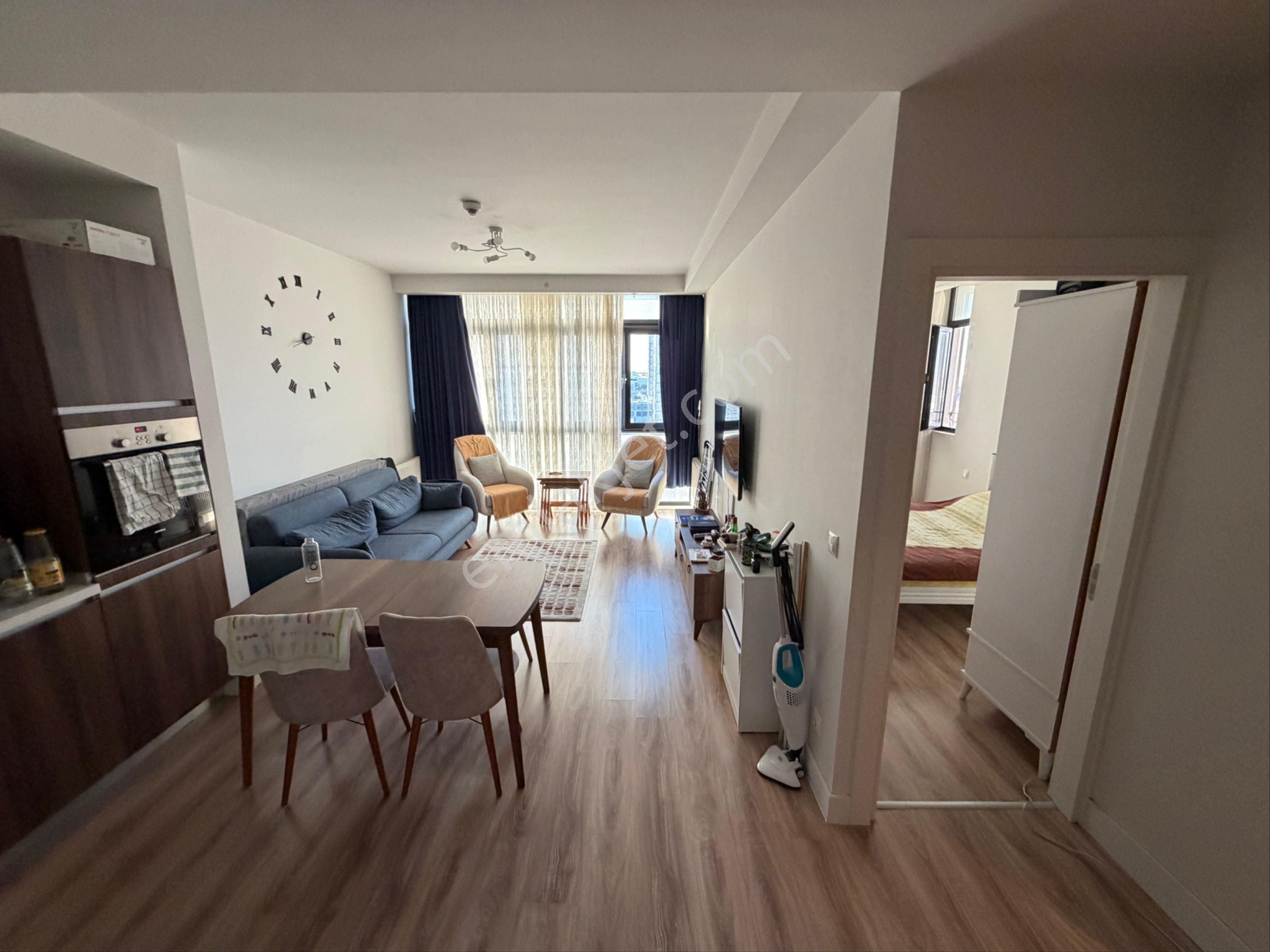 Bahçeşehir Strada 1. Etap Kiralık Eşyalı 70 M2 1+1 Daire