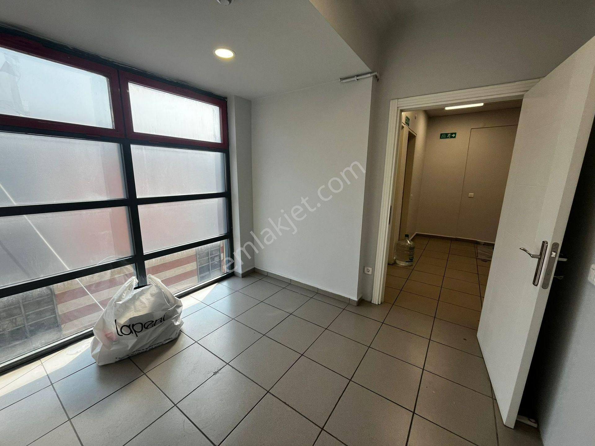 Merkezi Konumda Masrafsız 160 M2 Bölmeli Kiralık İş Yeri - Görsel 2