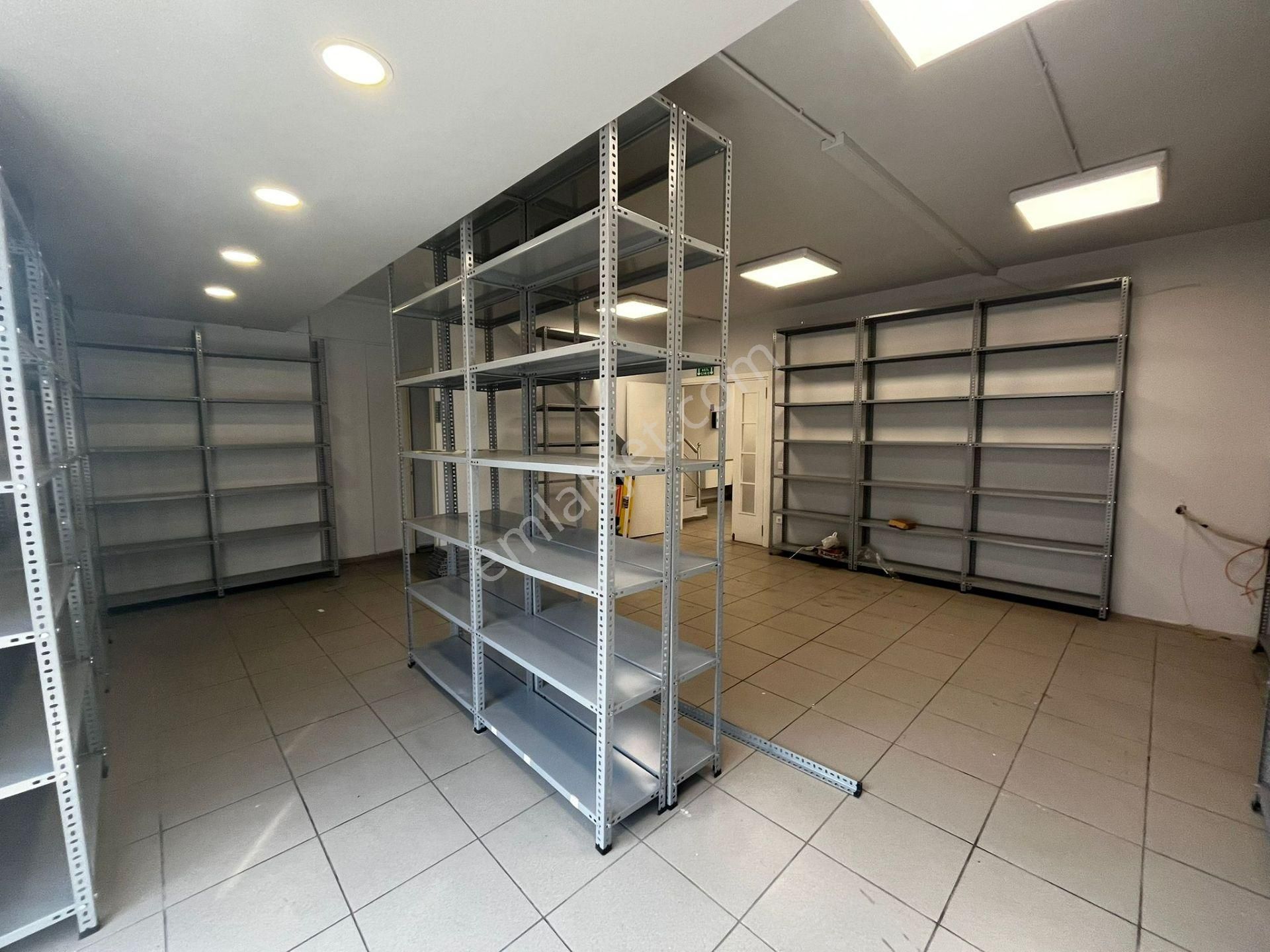 Merkezi Konumda Masrafsız 160 M2 Bölmeli Kiralık İş Yeri - Görsel 13
