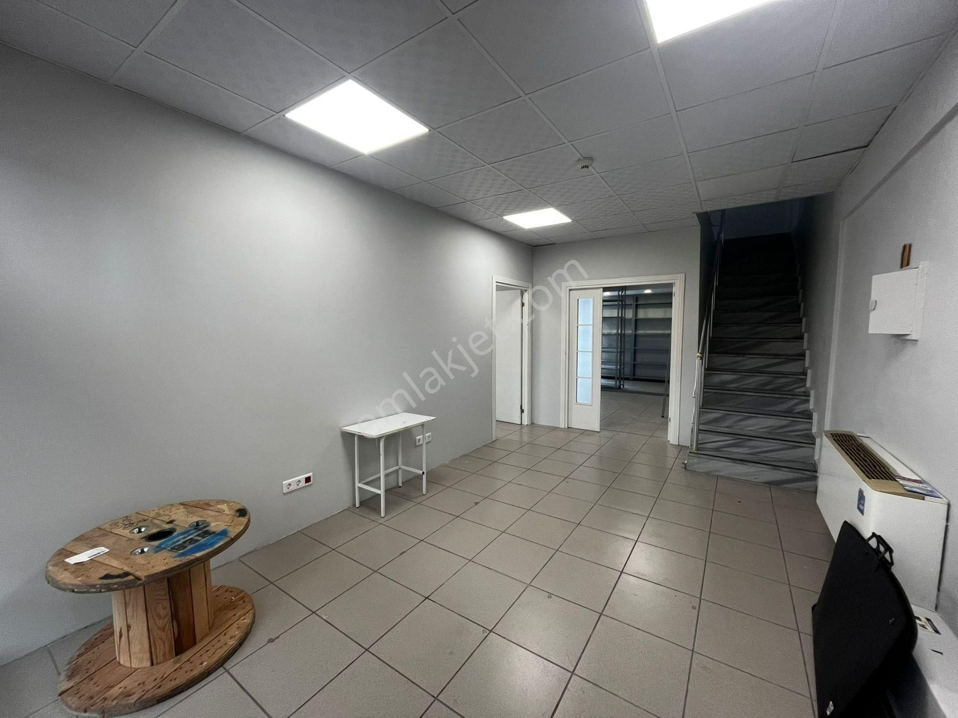 Merkezi Konumda Masrafsız 160 M2 Bölmeli Kiralık İş Yeri - Görsel 6