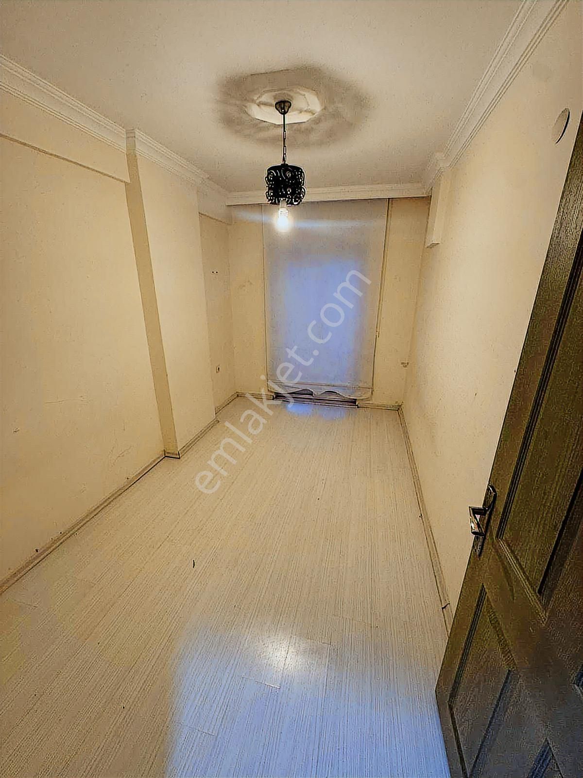 A K Mutludan Ahatlıda Diş Hastanesi Yakını 2+1 Katta Daire - Görsel 22