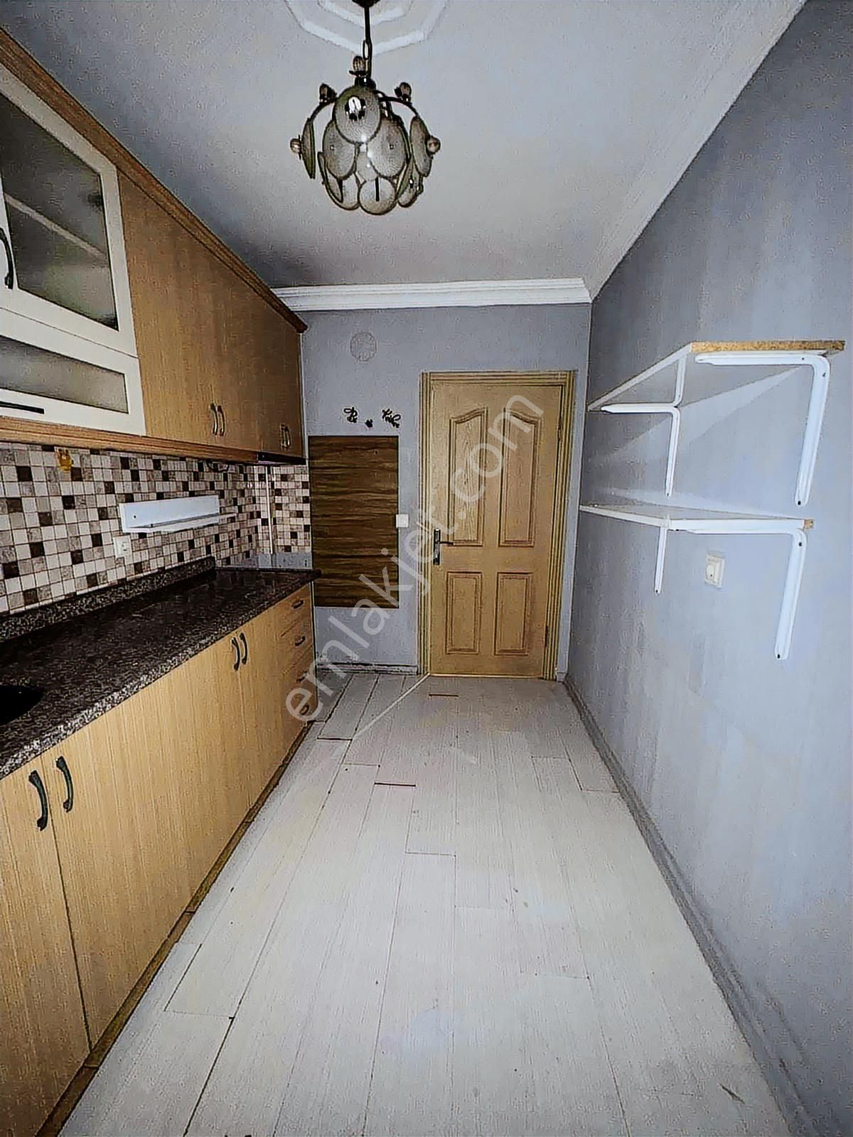 A K Mutludan Ahatlıda Diş Hastanesi Yakını 2+1 Katta Daire - Görsel 23