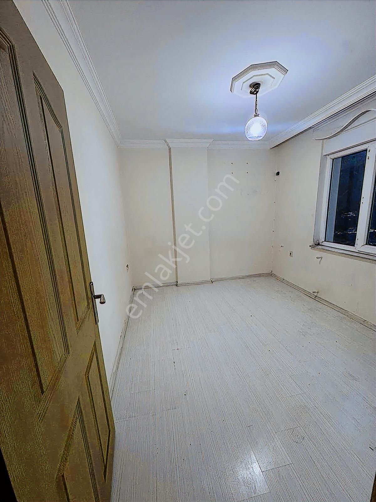 A K Mutludan Ahatlıda Diş Hastanesi Yakını 2+1 Katta Daire - Görsel 11