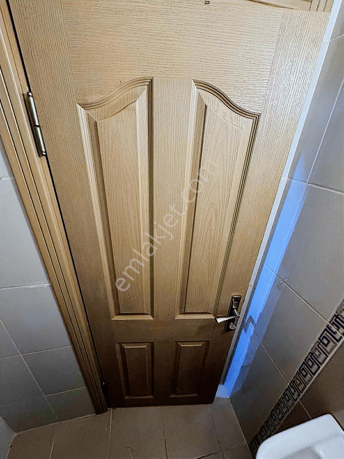 A K Mutludan Ahatlıda Diş Hastanesi Yakını 2+1 Katta Daire - Görsel 17