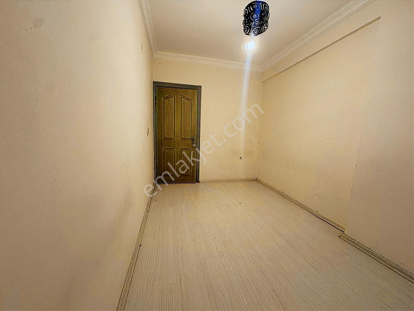 A K Mutludan Ahatlıda Diş Hastanesi Yakını 2+1 Katta Daire - Görsel 3