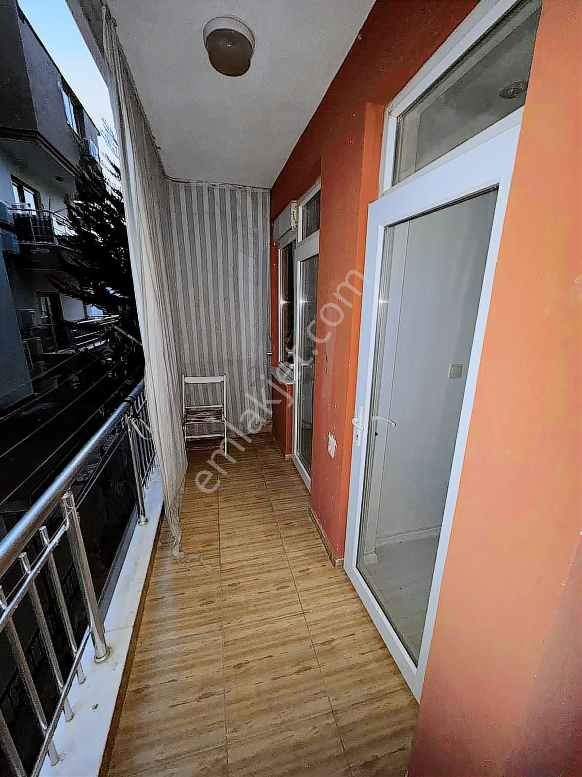 A K Mutludan Ahatlıda Diş Hastanesi Yakını 2+1 Katta Daire - Görsel 26