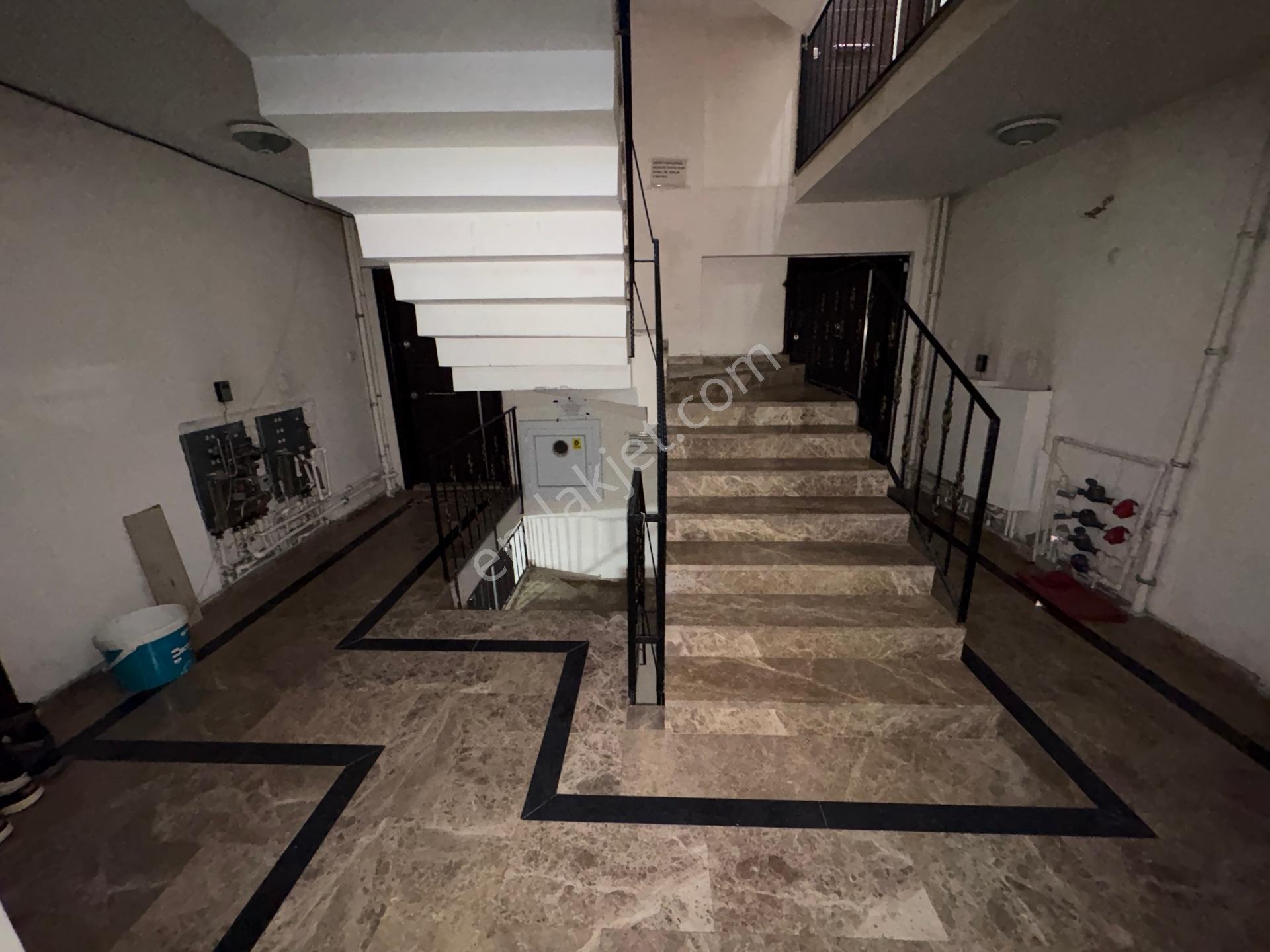 Marmara'dan Ayşekadın Ana Cadde 1+1 Satılık Daire - Görsel 11