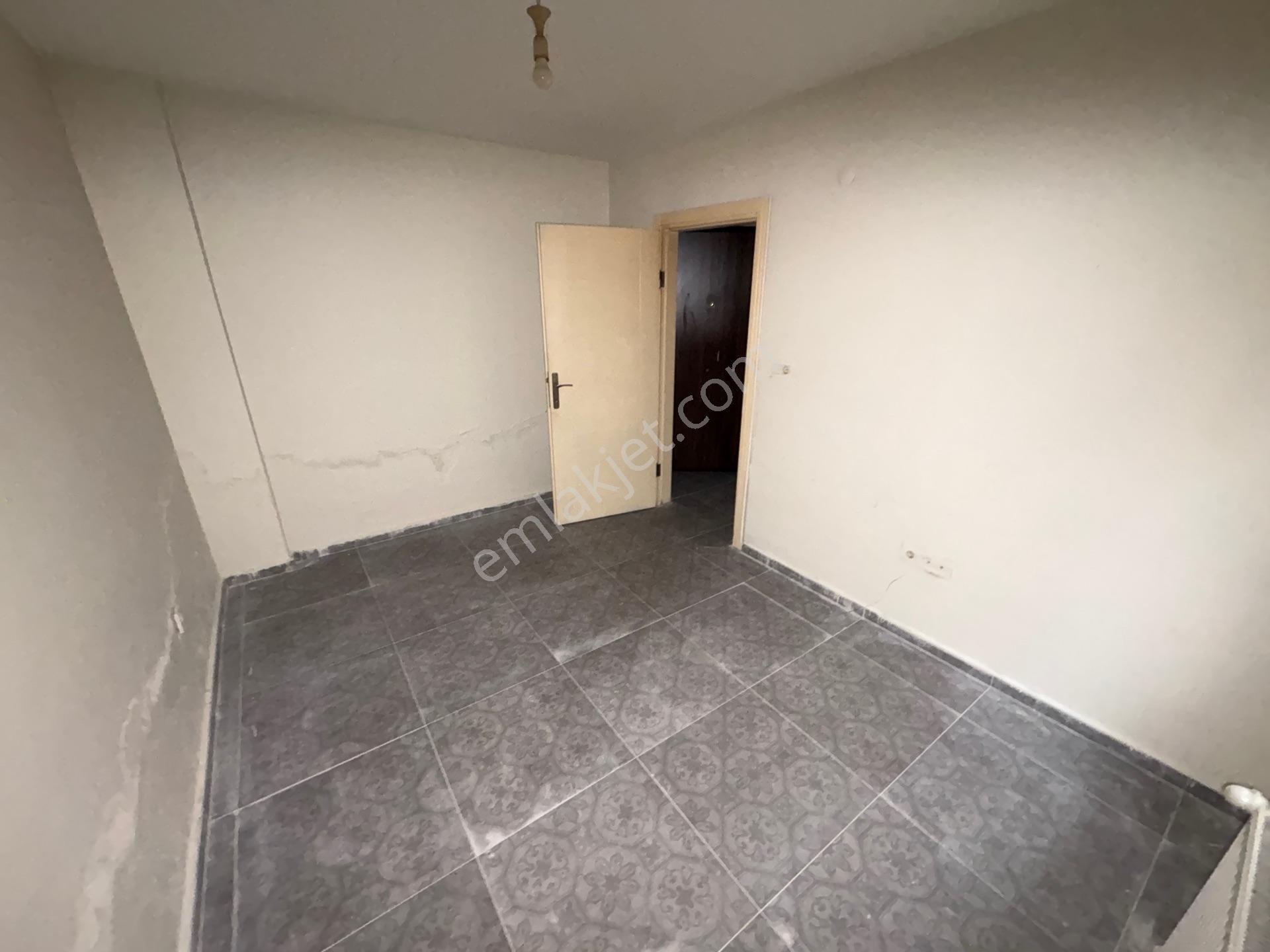 Marmara'dan Ayşekadın Ana Cadde 1+1 Satılık Daire - Görsel 6