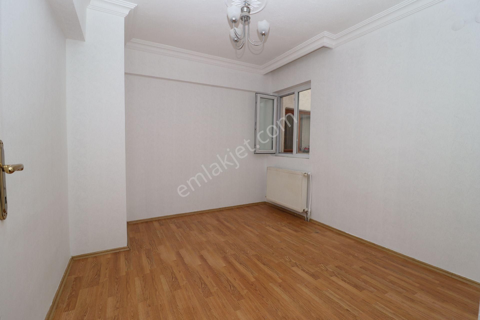 Etimesgut Elvan'da 1544 Cad Üstünde Manzaralı 5+1 Teraslı Daire - Görsel 5