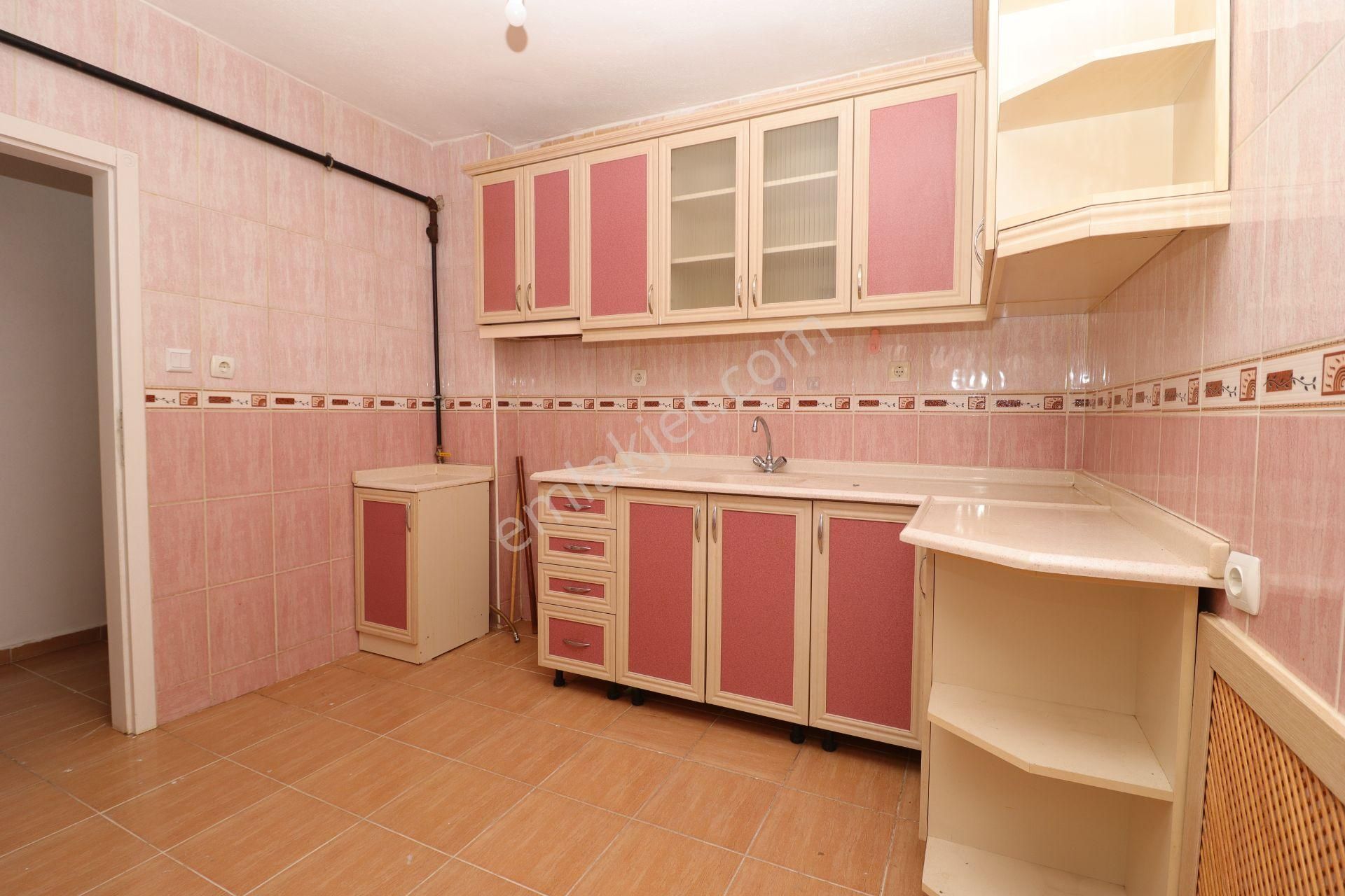 Etimesgut Elvan'da 1544 Cad Üstünde Manzaralı 5+1 Teraslı Daire - Görsel 17