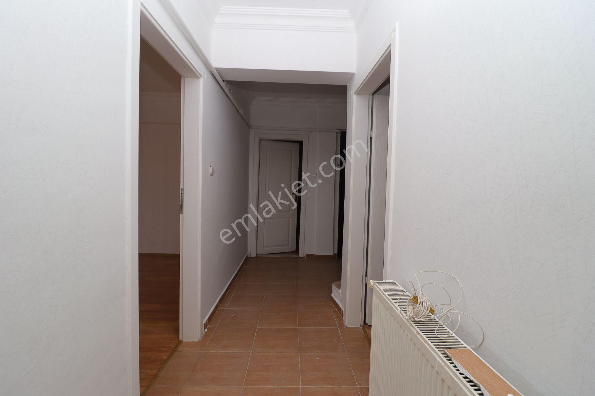 Etimesgut Elvan'da 1544 Cad Üstünde Manzaralı 5+1 Teraslı Daire - Görsel 7