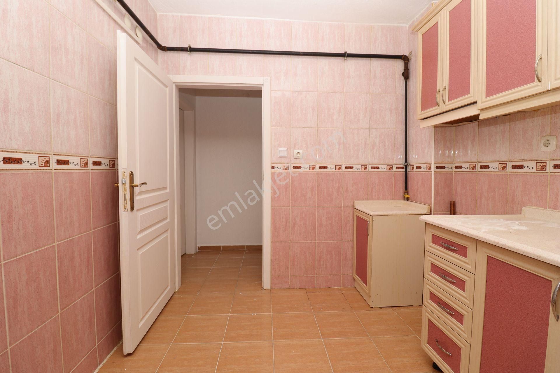 Etimesgut Elvan'da 1544 Cad Üstünde Manzaralı 5+1 Teraslı Daire - Görsel 18