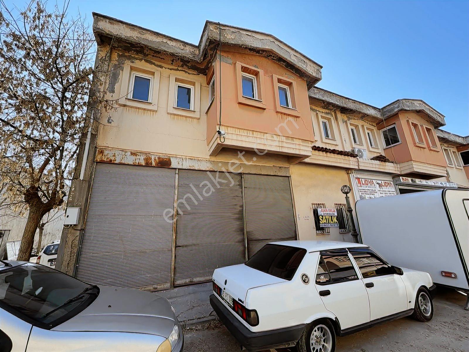 Salihli Tüccarlar Sitesinde Satılık Dükkan - Görsel 3