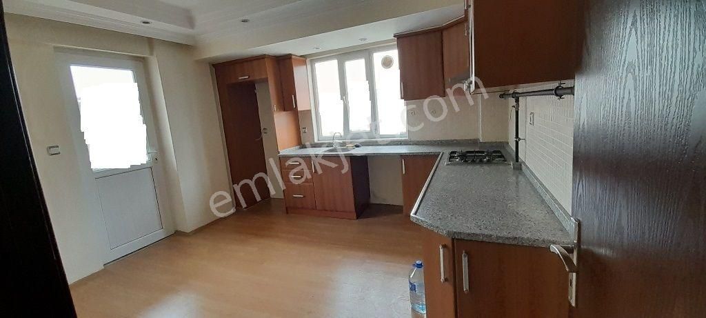 Ender Uysaldan Zeytinköy Mahallesin De 3+1 Balkonlu Depozitosuz Kiralık Daire... - Görsel 2