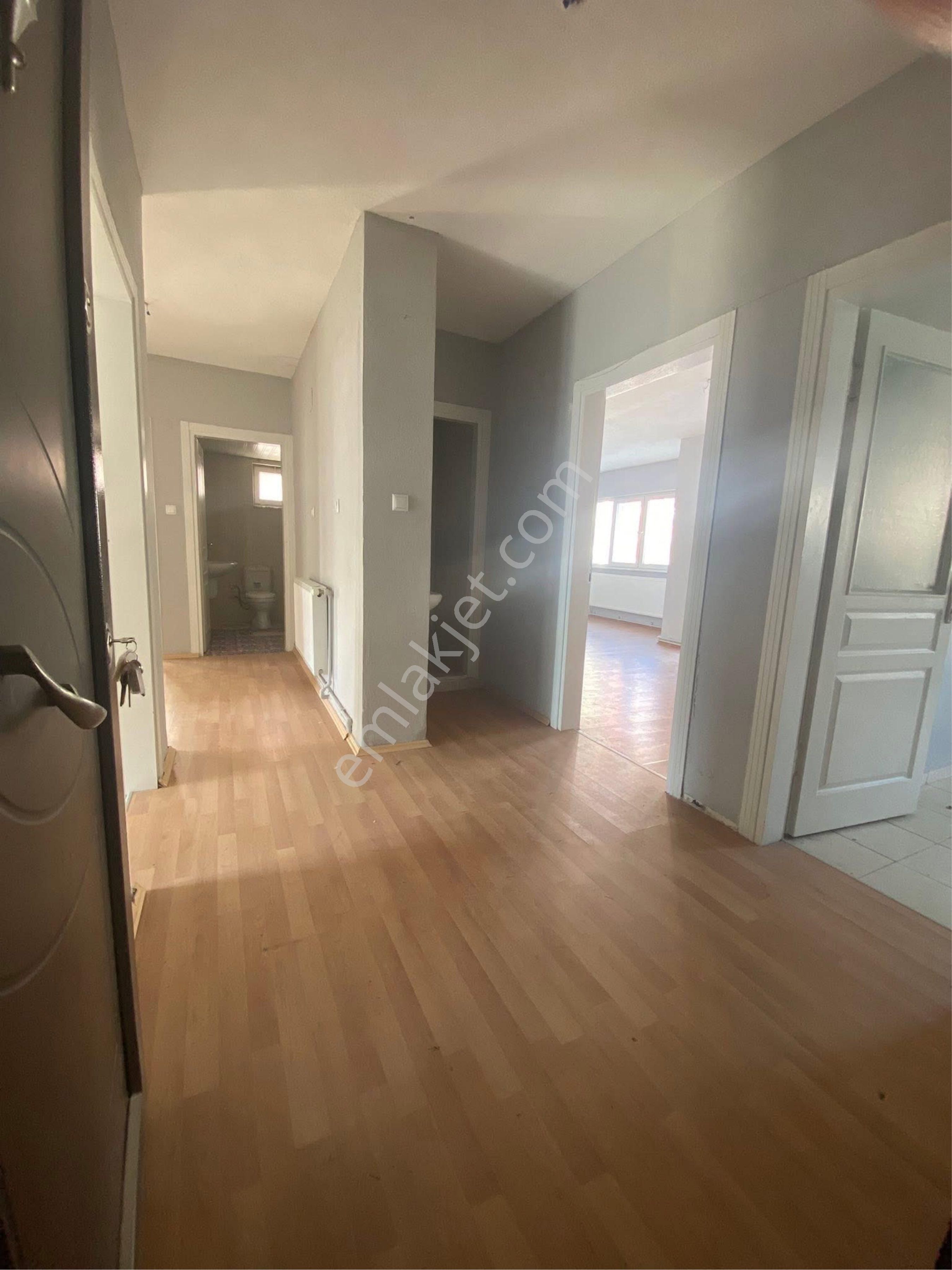 Yıldıztepe Belediye Konutlarında 3+1 Ara Kat - Görsel 7