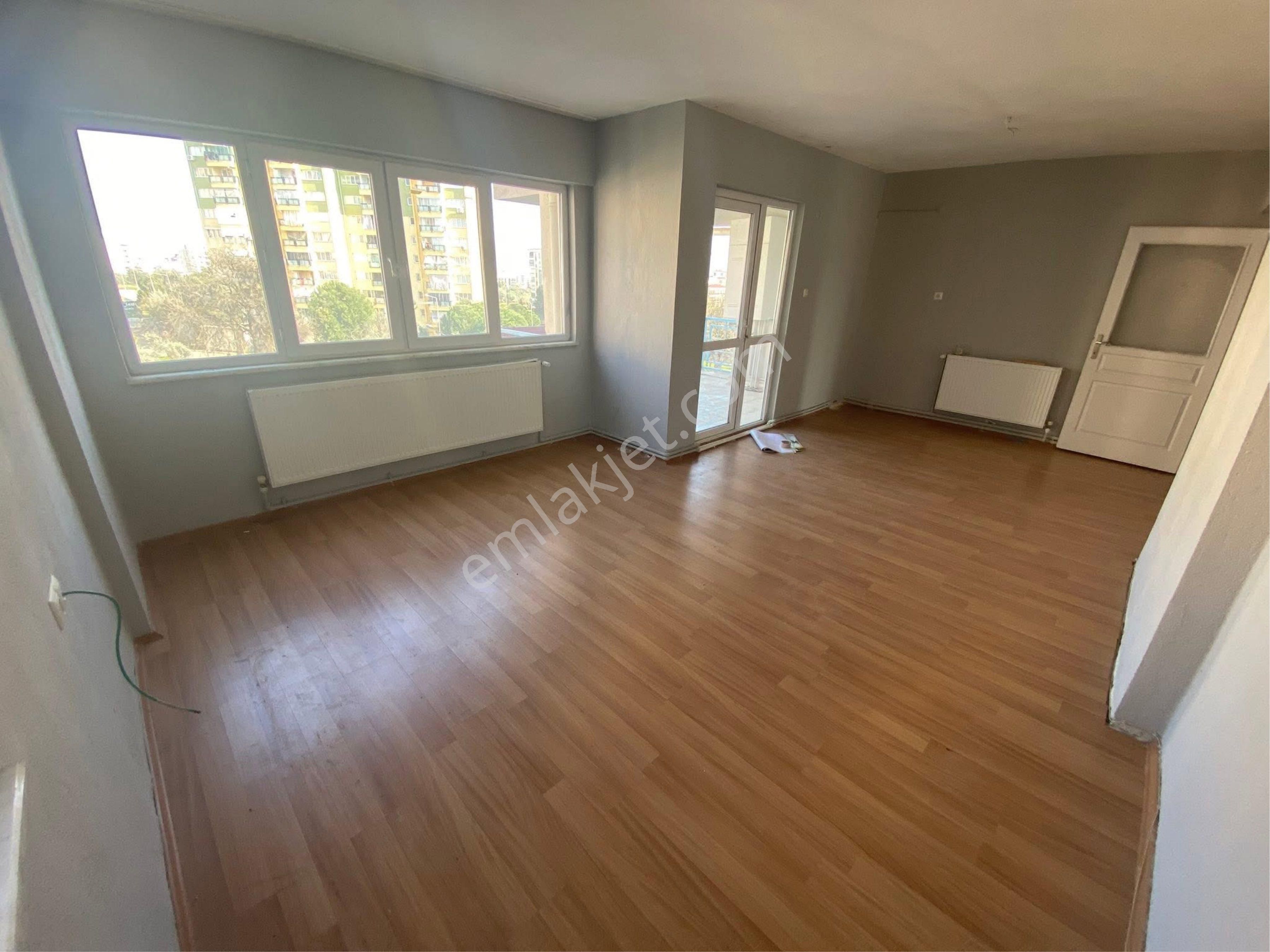 Yıldıztepe Belediye Konutlarında 3+1 Ara Kat - Görsel 12