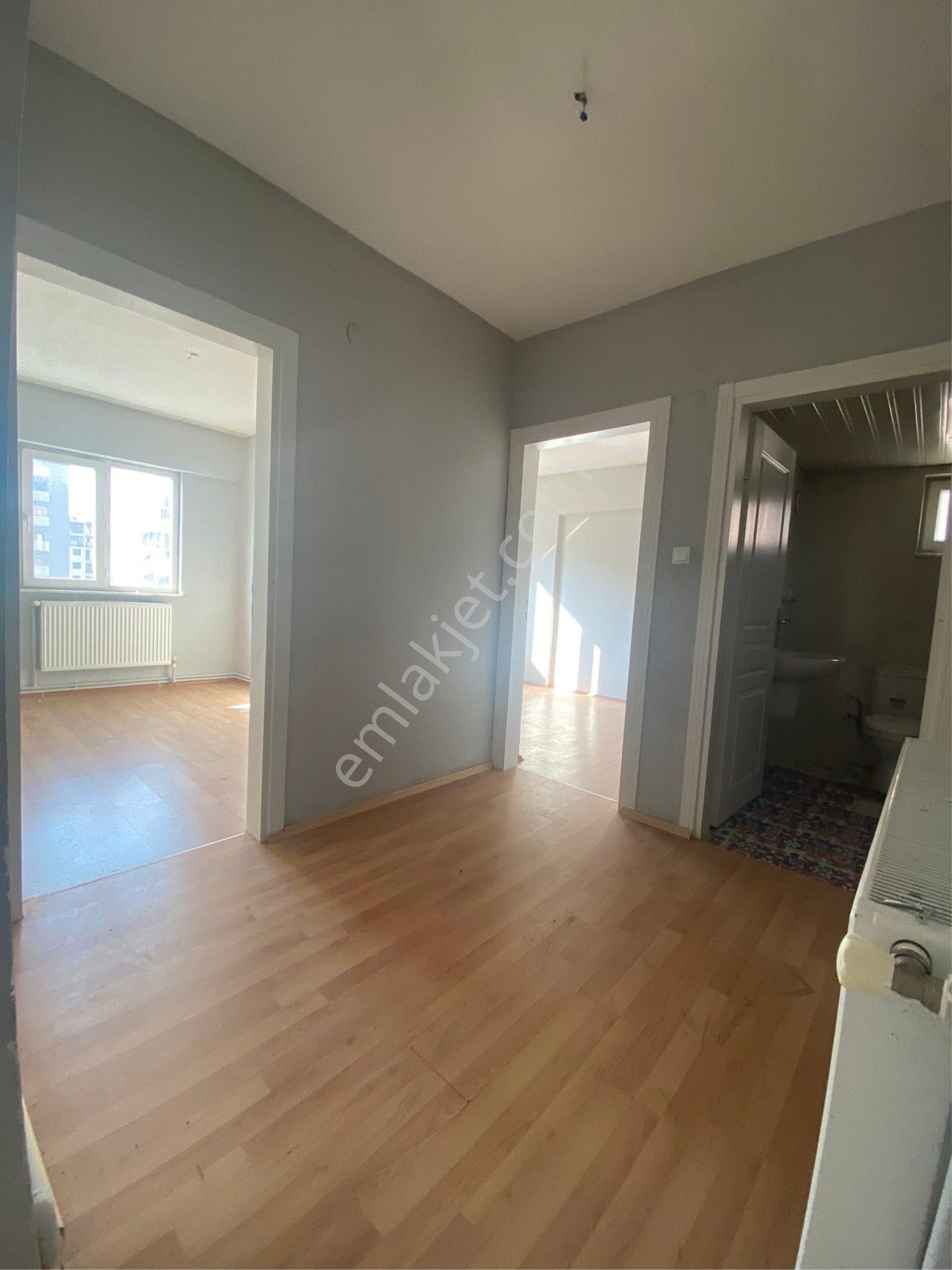 Yıldıztepe Belediye Konutlarında 3+1 Ara Kat - Görsel 8