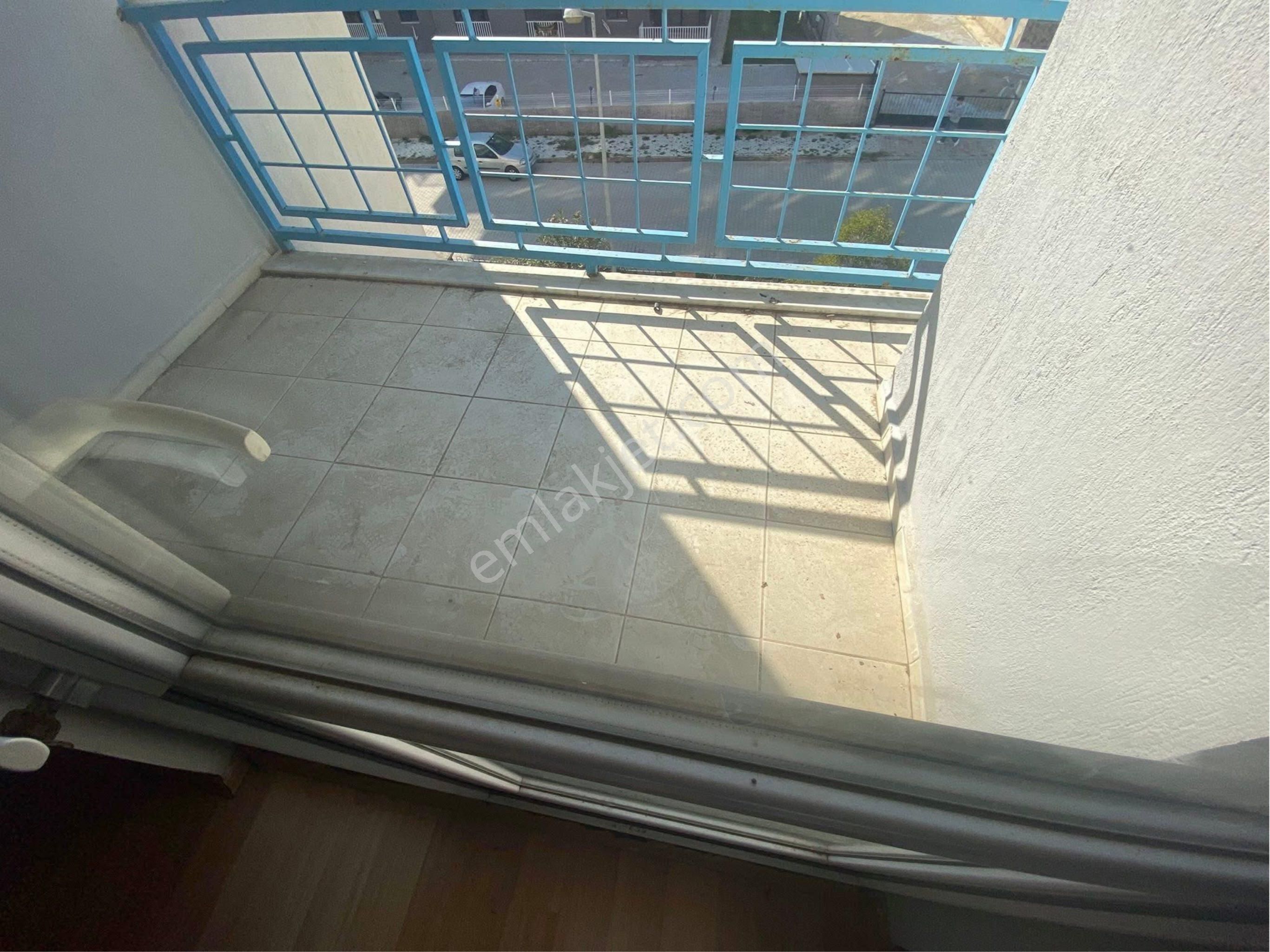 Yıldıztepe Belediye Konutlarında 3+1 Ara Kat - Görsel 9