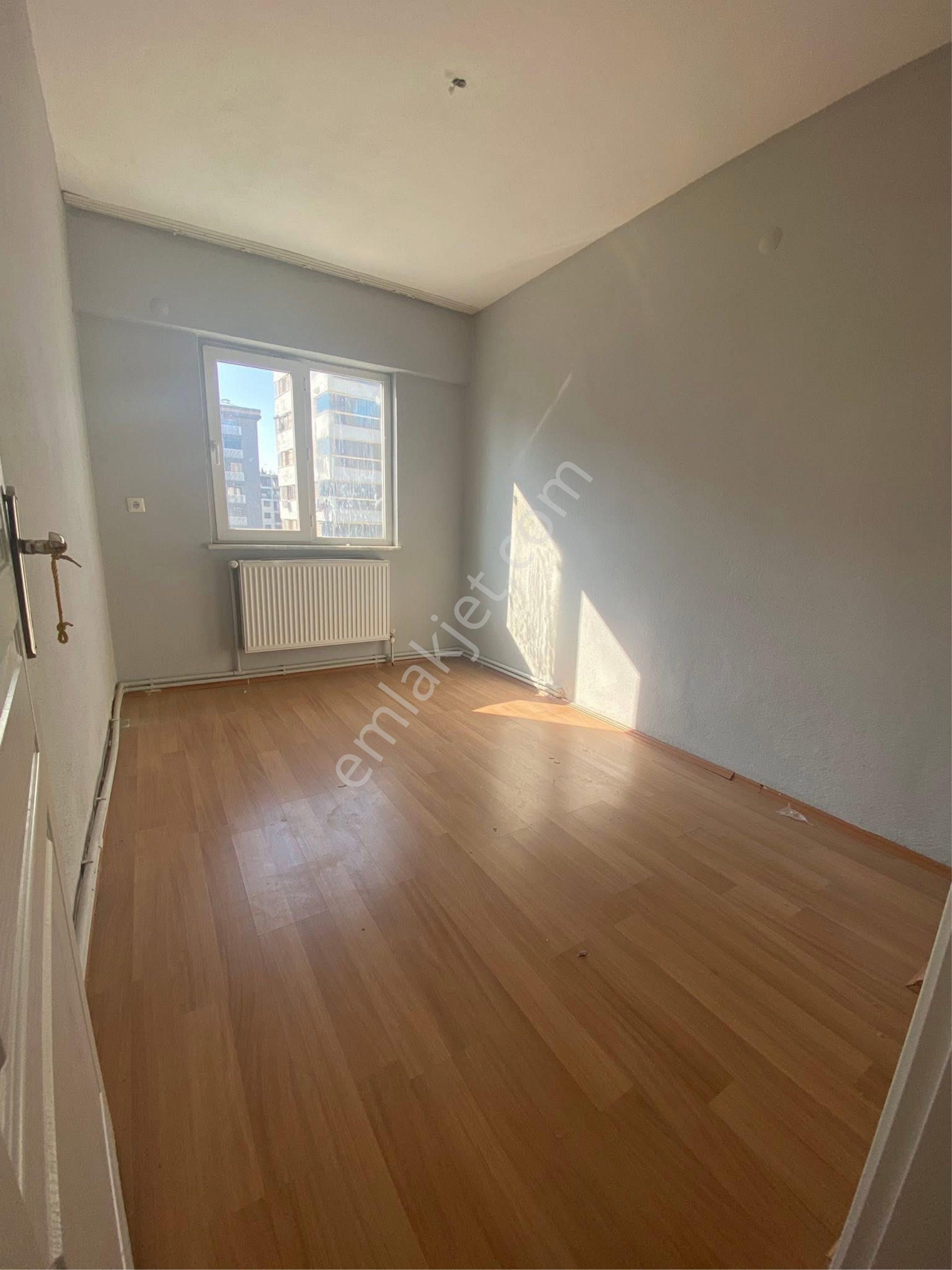 Yıldıztepe Belediye Konutlarında 3+1 Ara Kat - Görsel 6