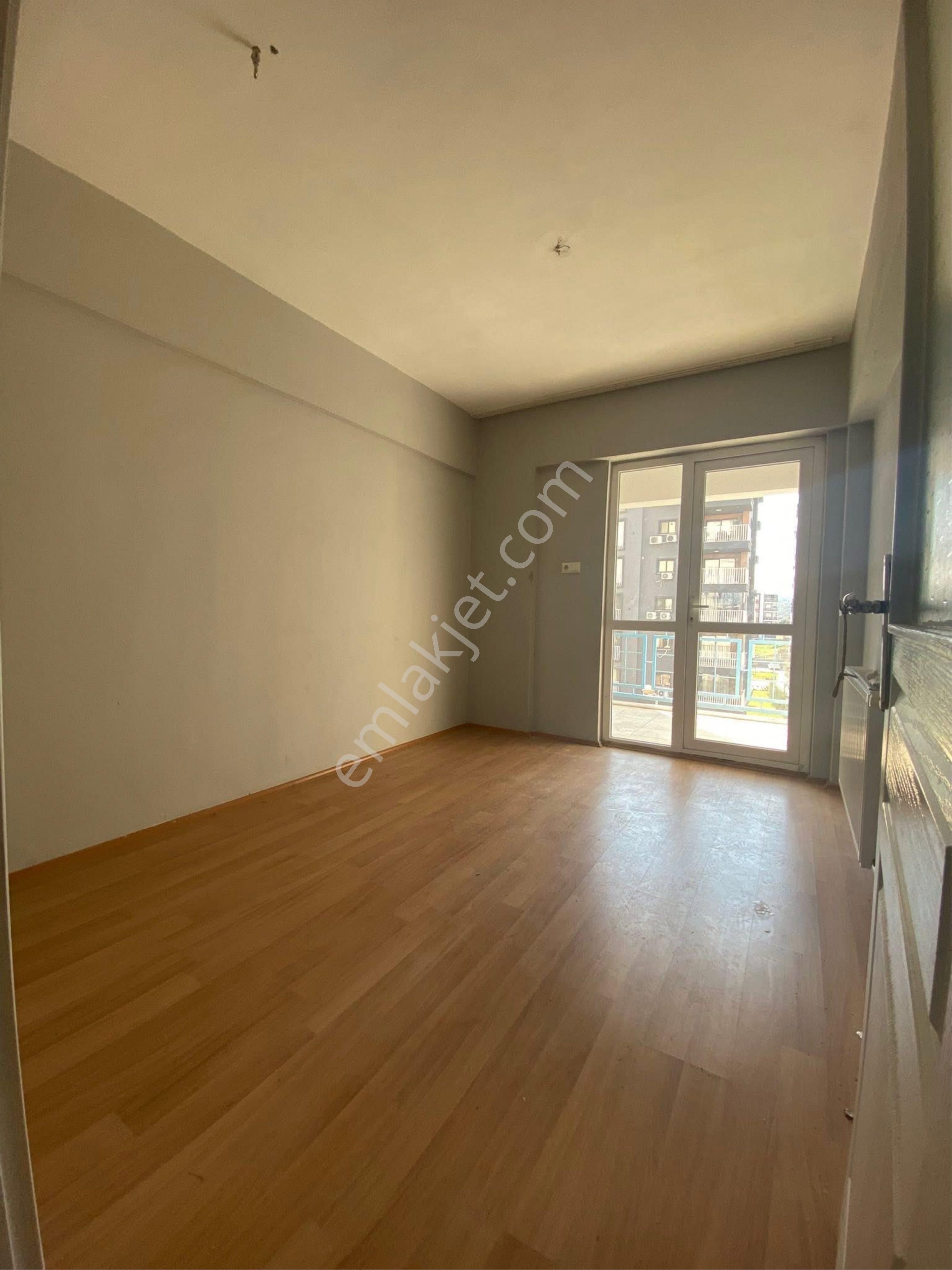 Yıldıztepe Belediye Konutlarında 3+1 Ara Kat - Görsel 5