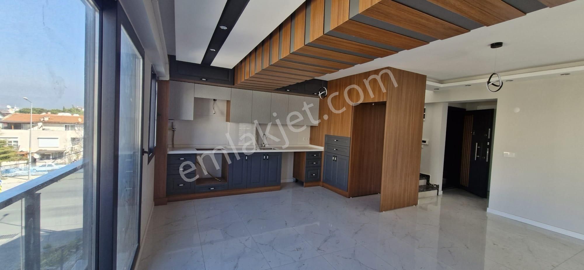 Coldwell Banker Route | Yakamoz'da Satılık Sıfır Dubleks Daire