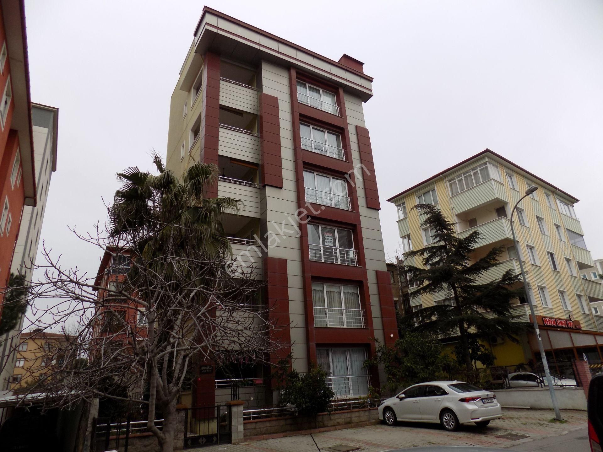 Kartal Orhantepe Sahıl/marmaray+unıversıte Yakın 3+1 Asansor+kombı/katta Tek