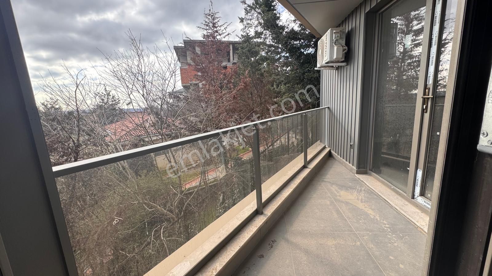 Remax Anı 'dan Çengelköy 'de Geniş Ve Ferah Satılık 4+1 Daire - Görsel 7