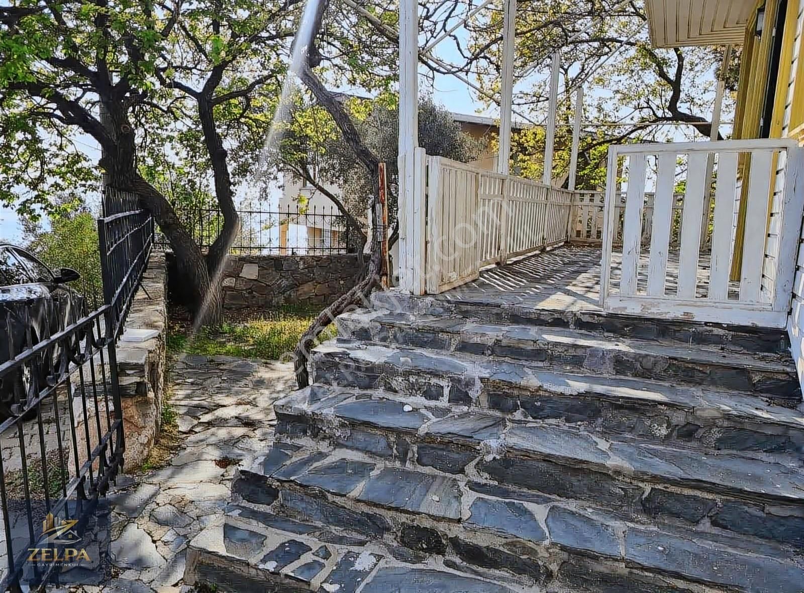 Marmara Adası' Nda Kendine Ait Koylu 3 Katlı 517 M2 Arsalı Villa - Görsel 5