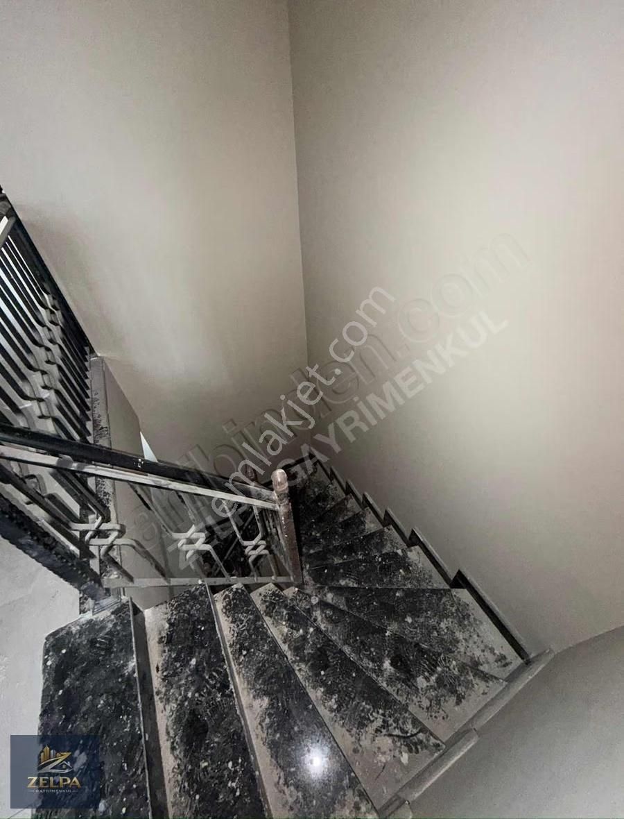 Baharyakada Geniş Metrekareli Acil Satılık 4+1 Daire - Görsel 25