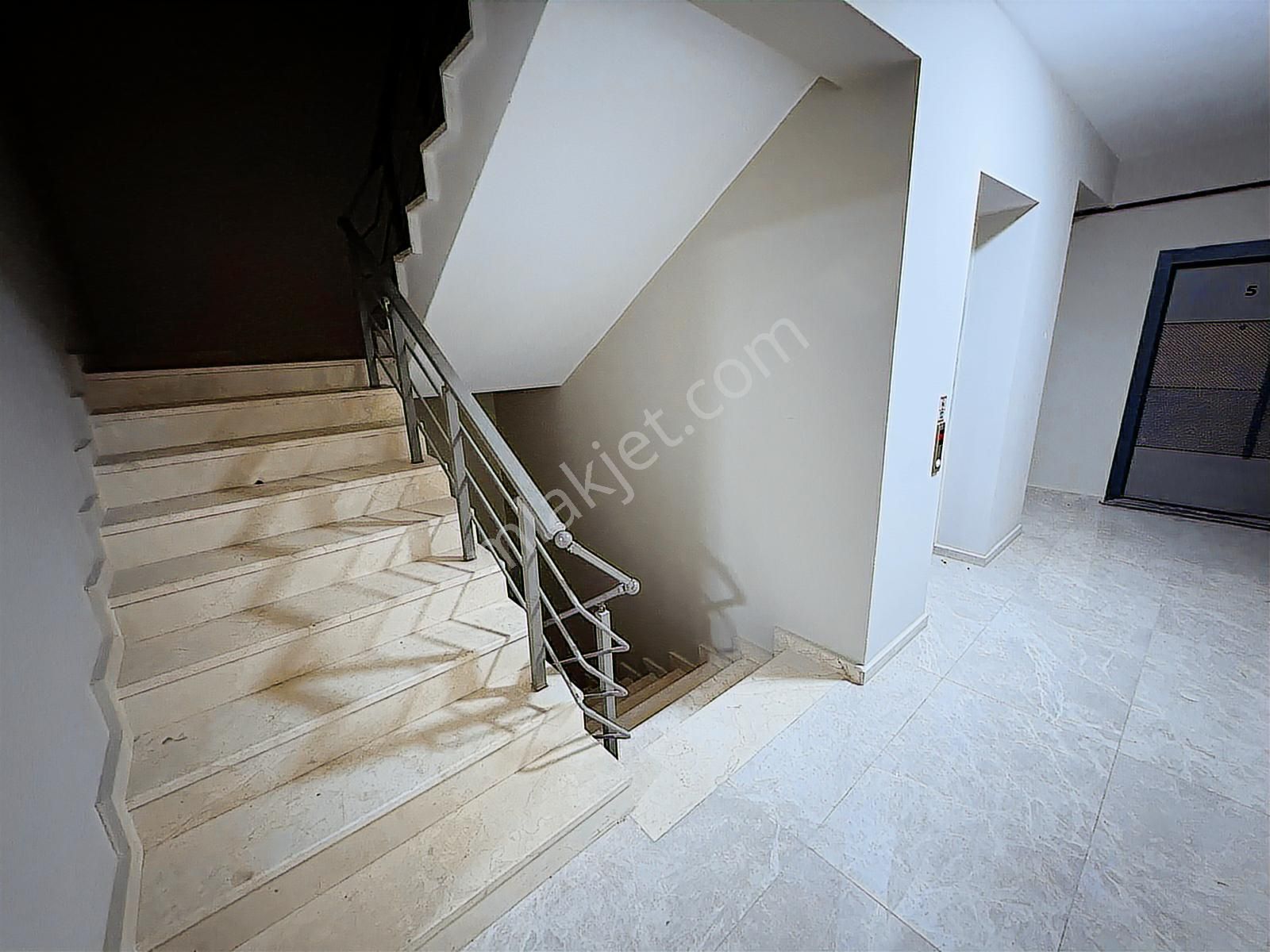 Görüklenin Tam Merkezinde Sıfır Projede 2+1 Eşyalı Kiralık Daire - Görsel 16