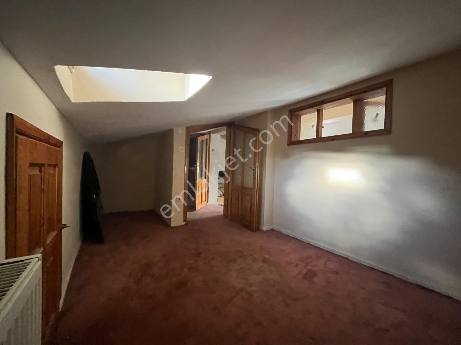 C.b. Route | Merkezi Konumda Denize Yakın Kiralık 5+1 Dubleks - Görsel 23