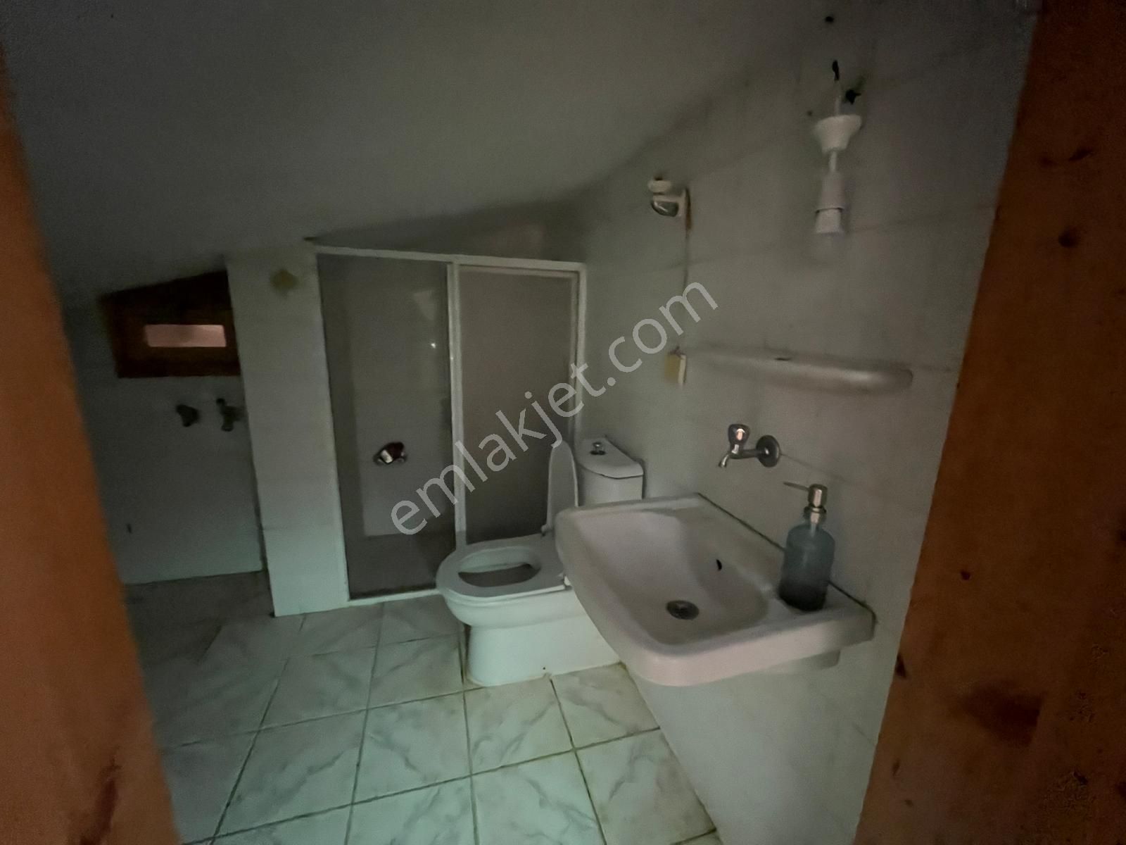 C.b. Route | Merkezi Konumda Denize Yakın Kiralık 5+1 Dubleks - Görsel 27