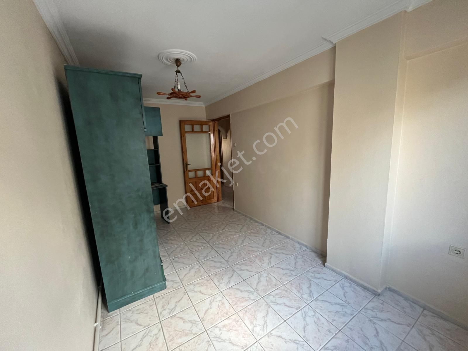 C.b. Route | Merkezi Konumda Denize Yakın Kiralık 5+1 Dubleks - Görsel 9