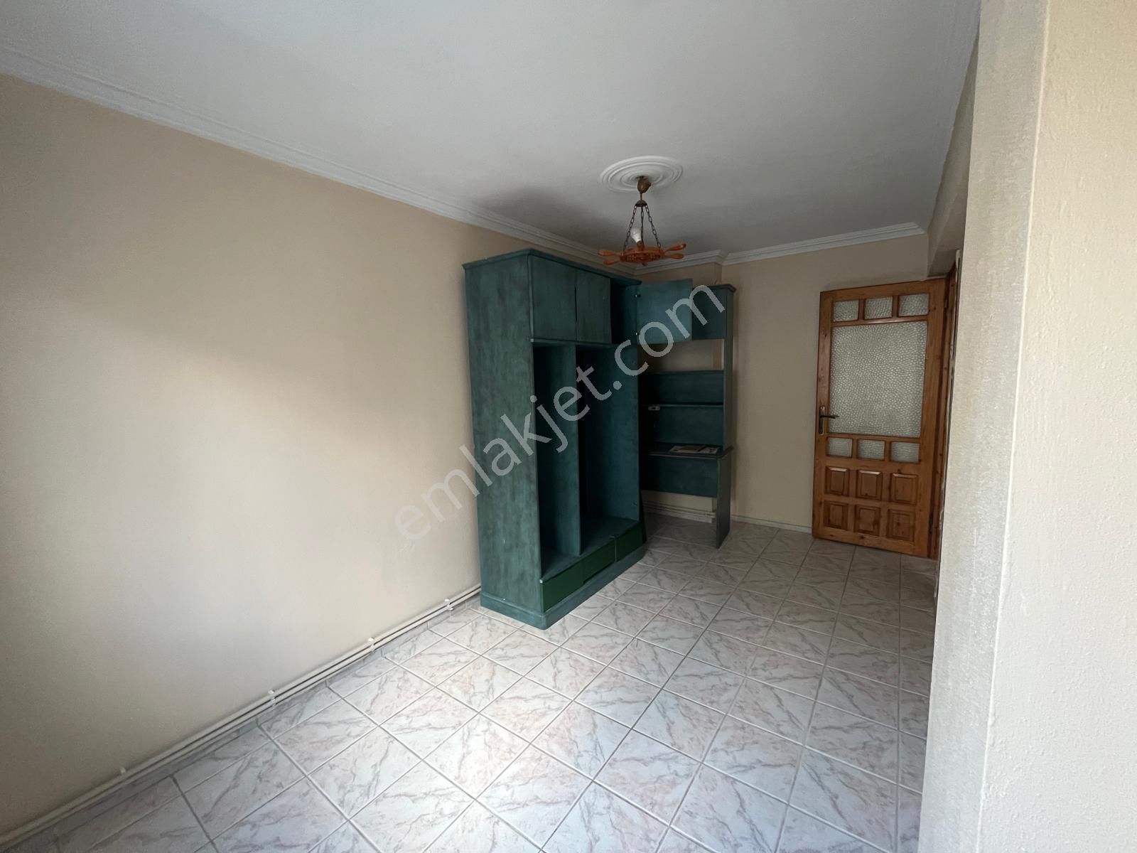 C.b. Route | Merkezi Konumda Denize Yakın Kiralık 5+1 Dubleks - Görsel 7