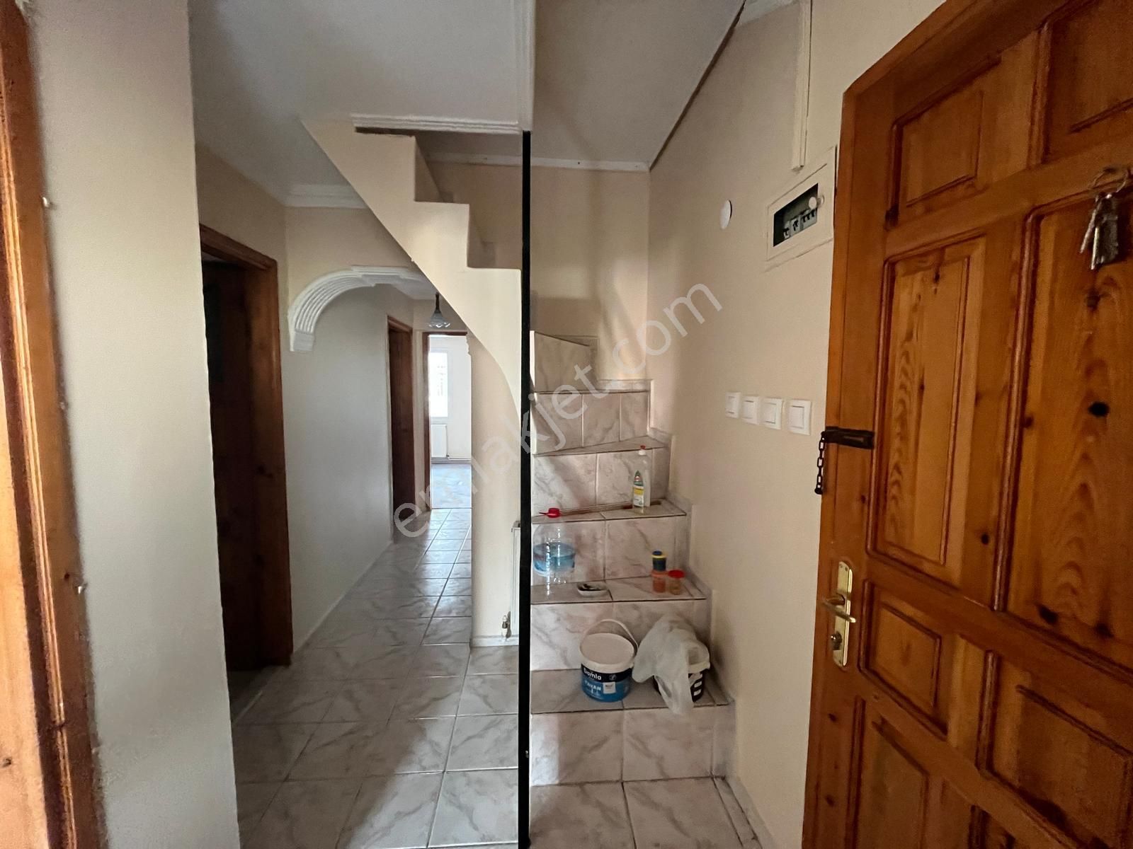 C.b. Route | Merkezi Konumda Denize Yakın Kiralık 5+1 Dubleks - Görsel 3